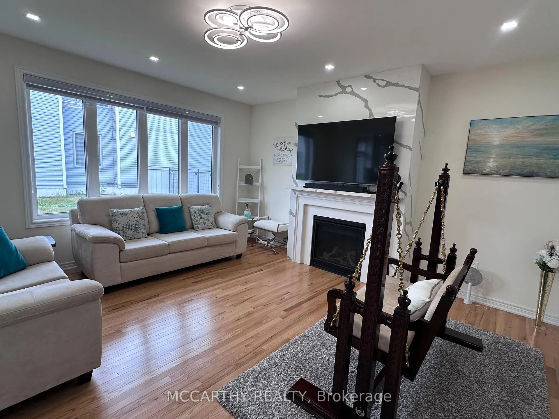 Photo 9 of 451 Black Cherry Crescent, Melancthon, Rural Melancthon — HOMEH