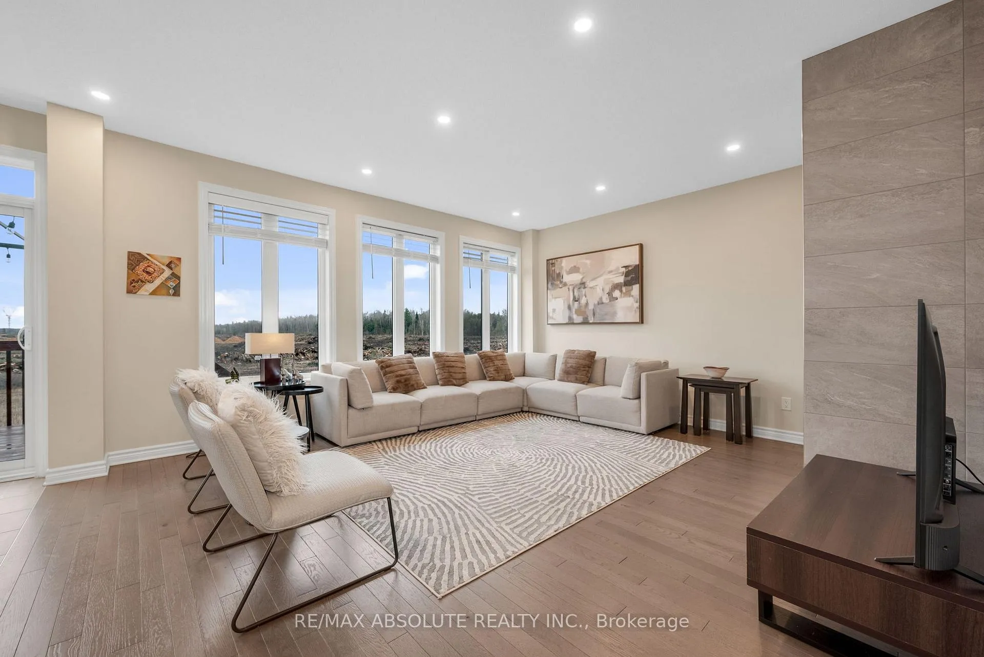 Photo 8 of 706 Parade Drive, Ottawa, Stittsville (South) — HOMEH