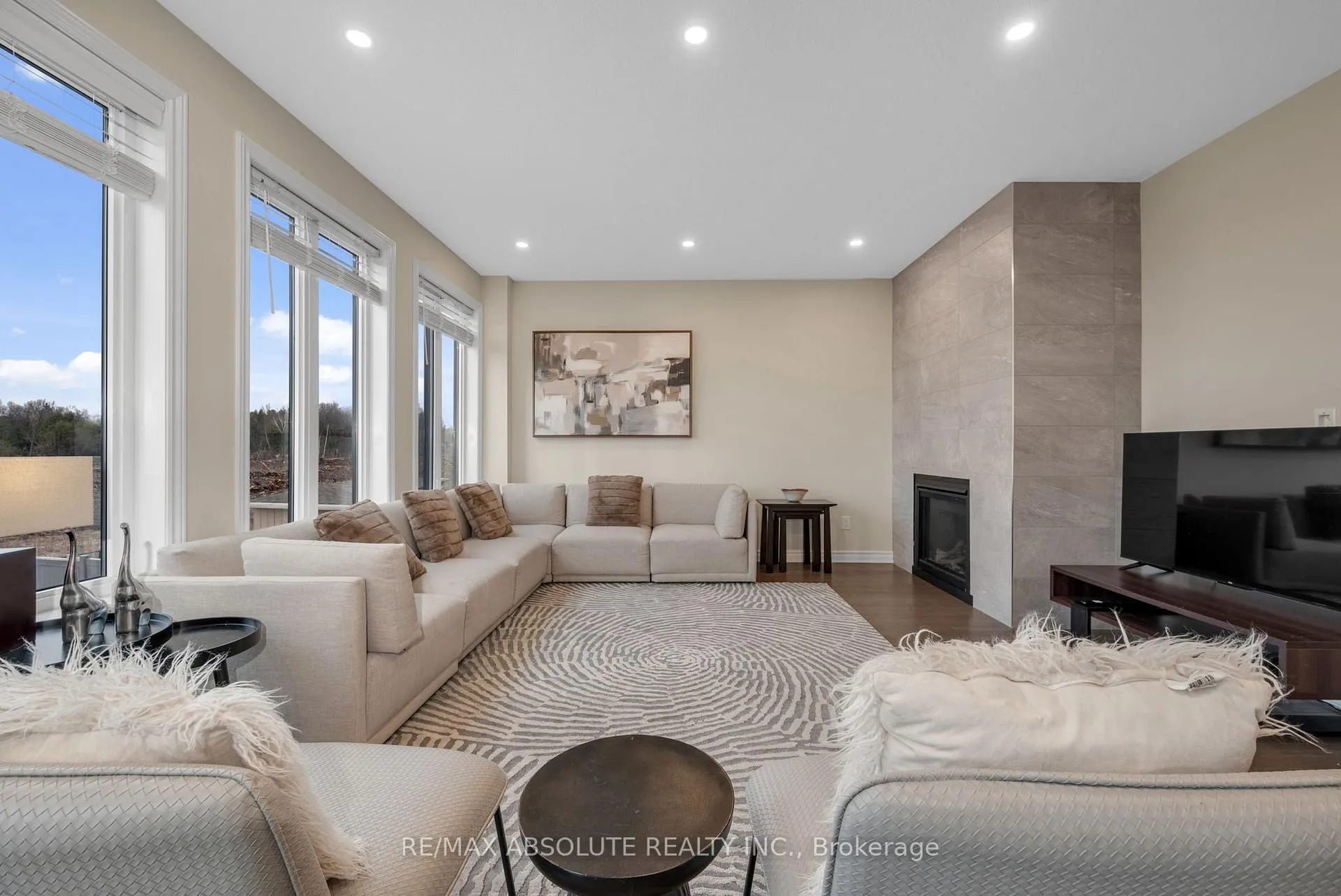 Photo 9 of 706 Parade Drive, Ottawa, Stittsville (South) — HOMEH
