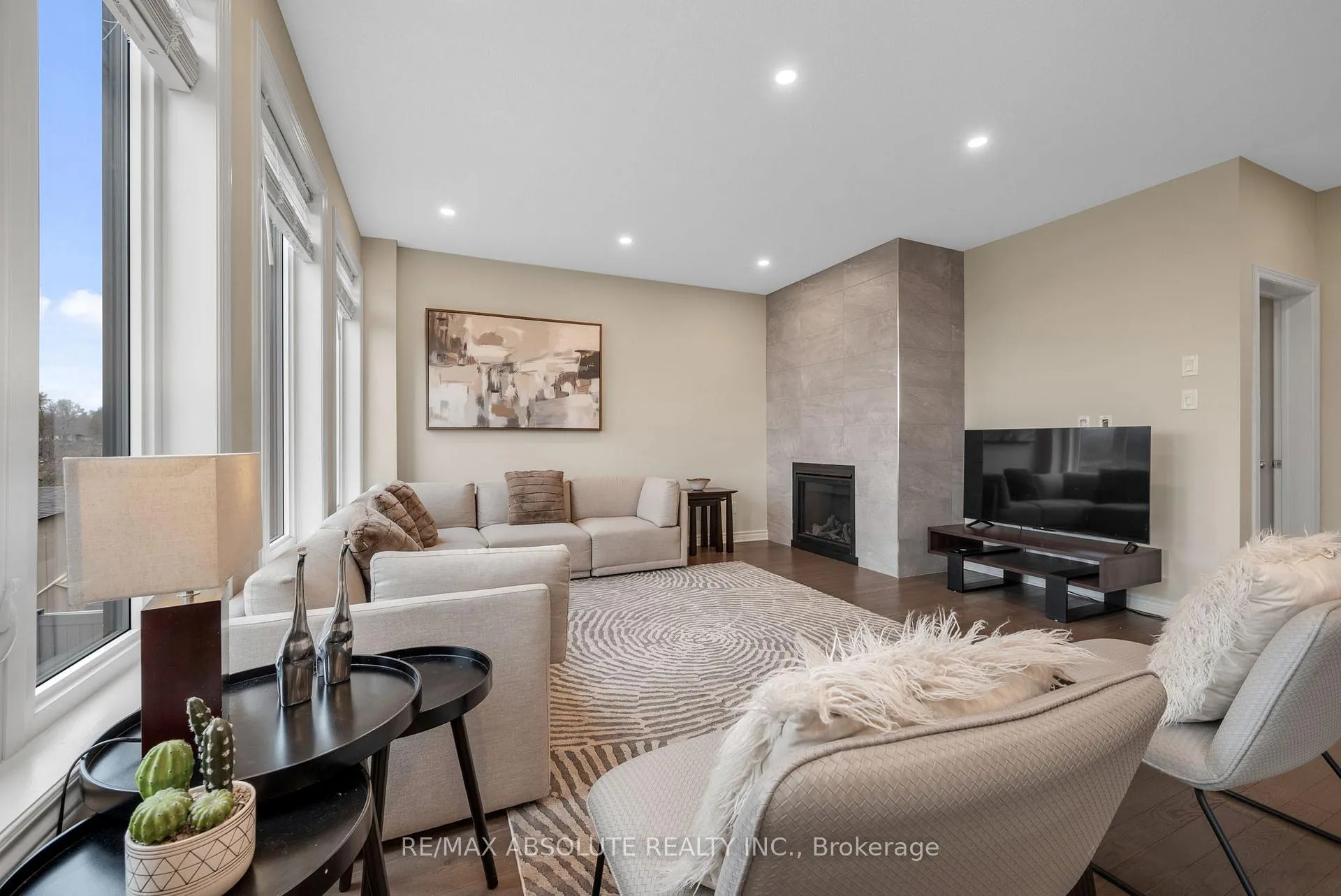 Photo 10 of 706 Parade Drive, Ottawa, Stittsville (South) — HOMEH