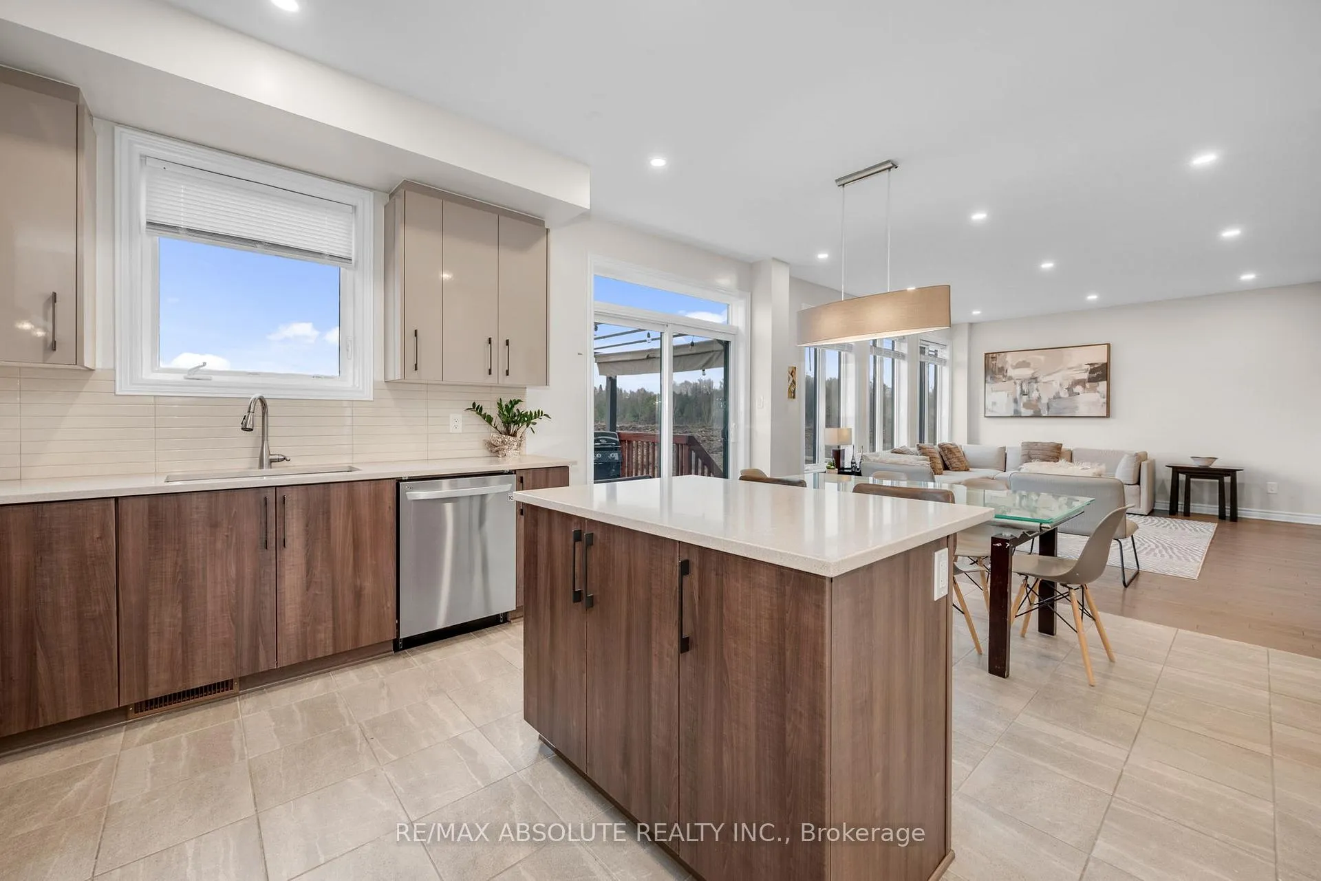 Photo 16 of 706 Parade Drive, Ottawa, Stittsville (South) — HOMEH
