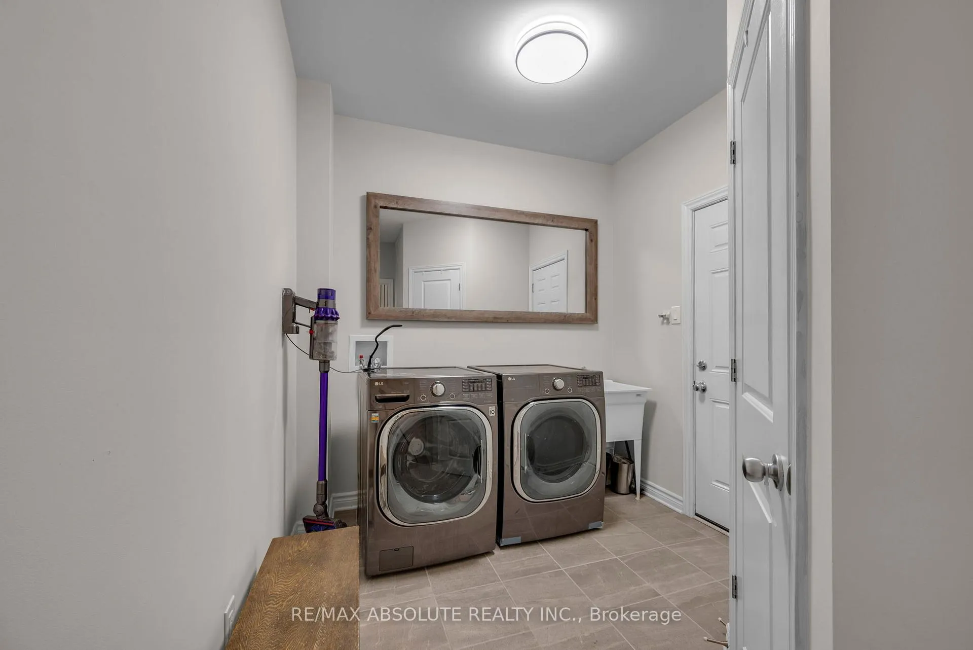 Photo 19 of 706 Parade Drive, Ottawa, Stittsville (South) — HOMEH
