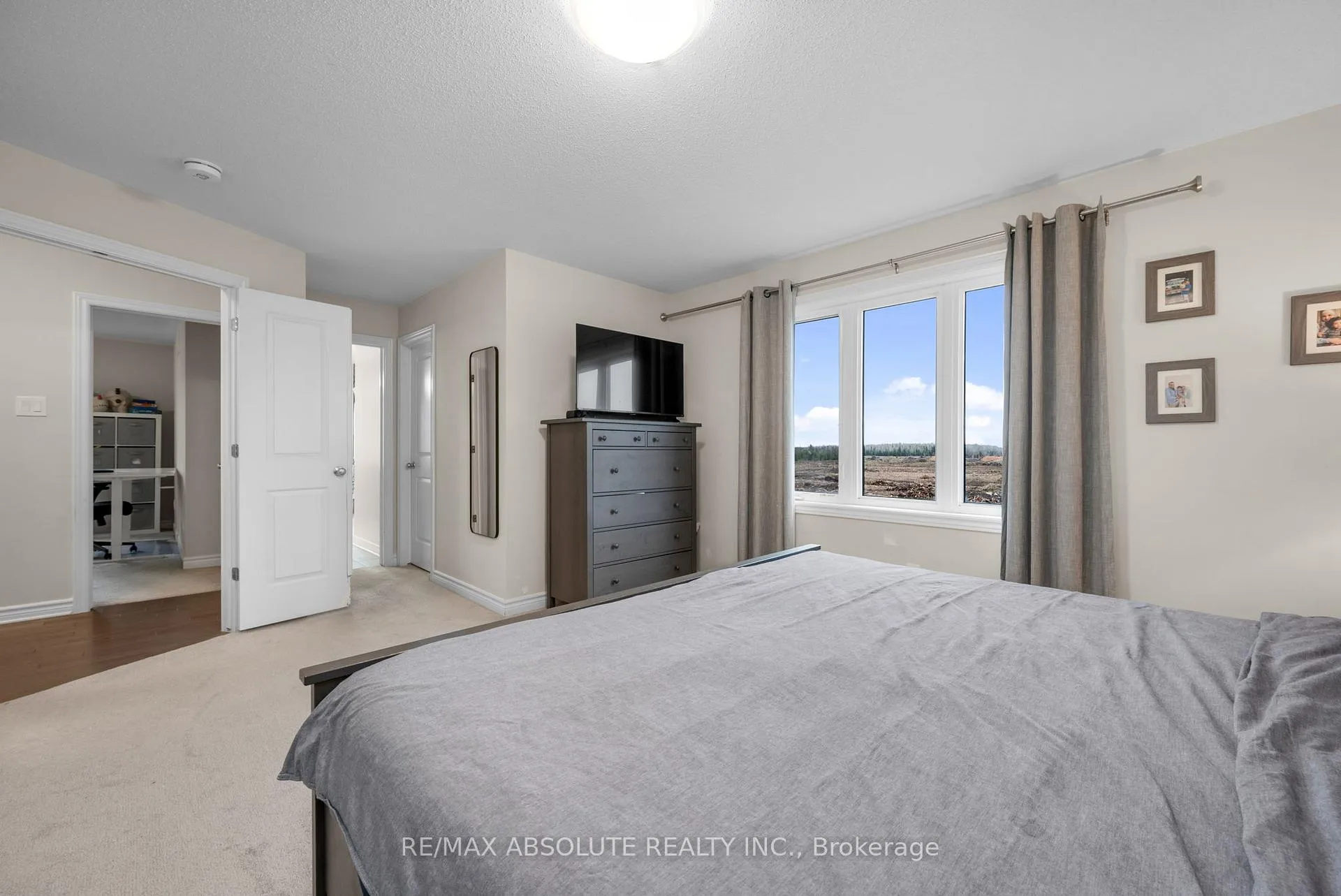 Photo 21 of 706 Parade Drive, Ottawa, Stittsville (South) — HOMEH