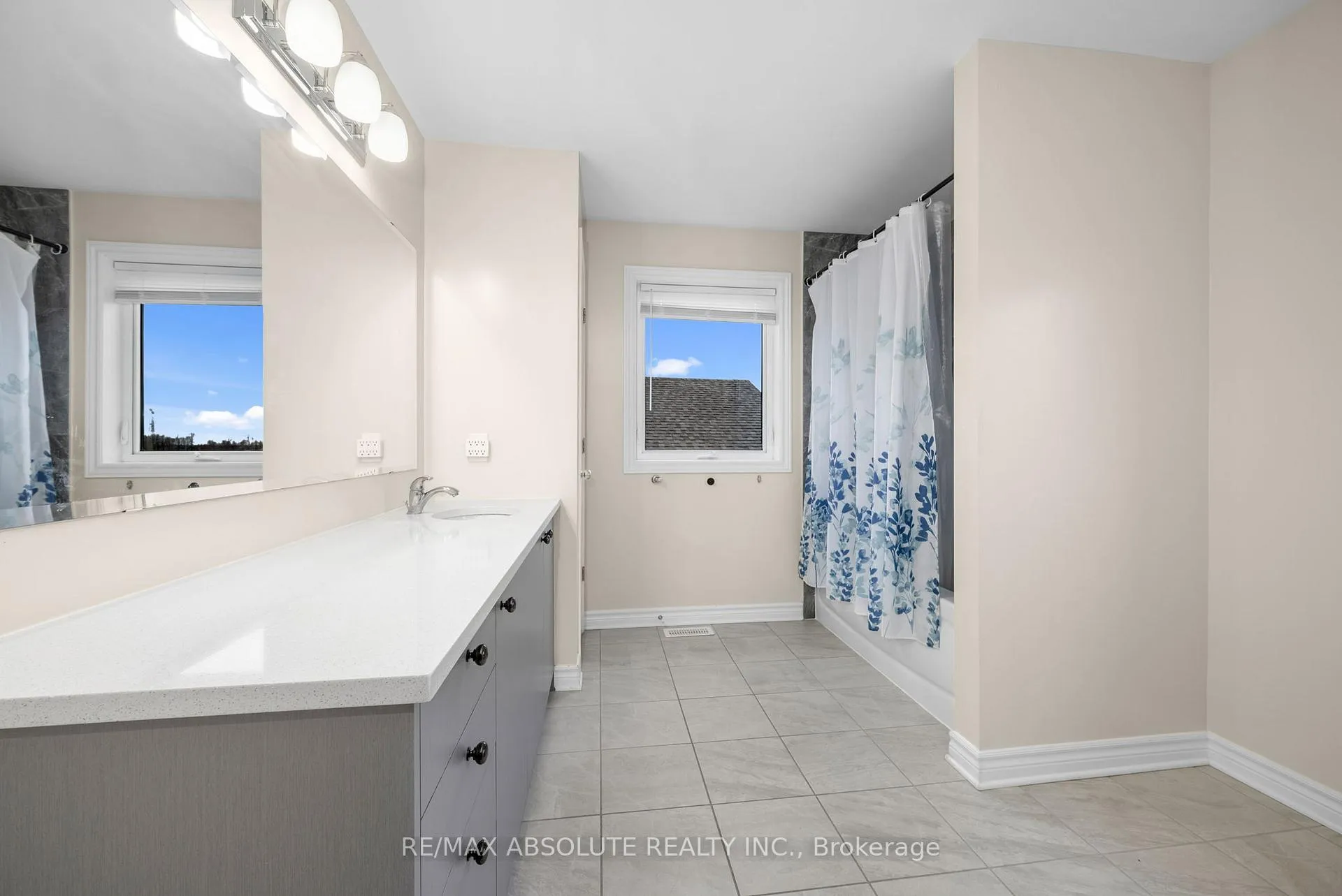 Photo 23 of 706 Parade Drive, Ottawa, Stittsville (South) — HOMEH