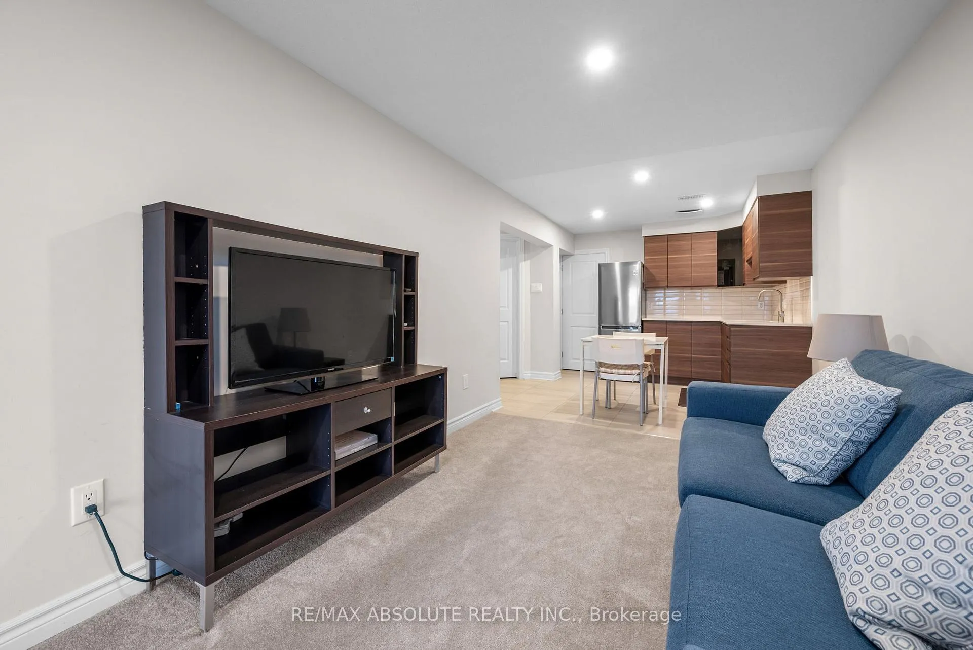 Photo 36 of 706 Parade Drive, Ottawa, Stittsville (South) — HOMEH