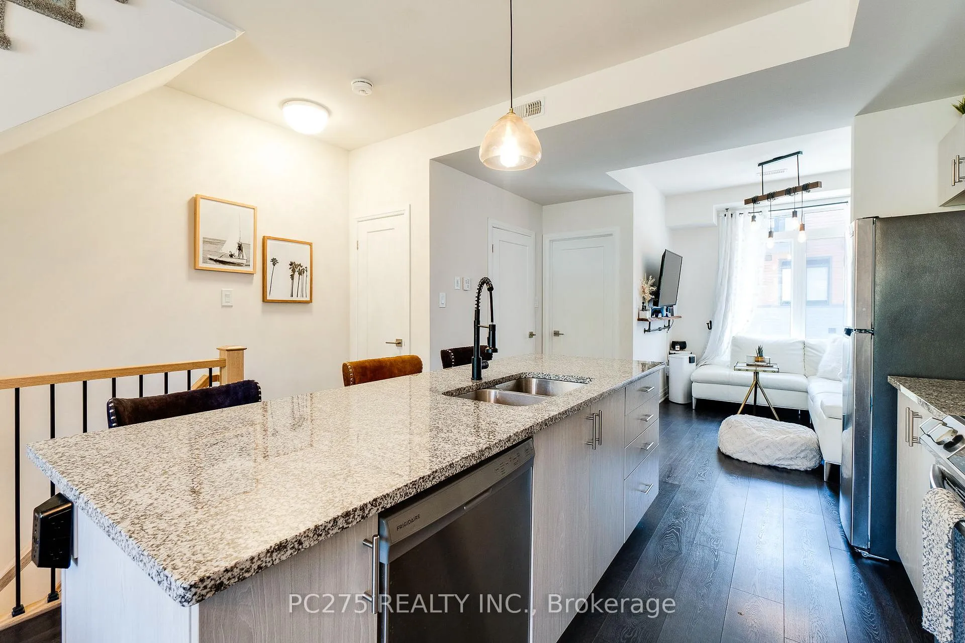 Photo 10 of Unit 34, 2 Willow Street, Brant, Paris — HOMEH
