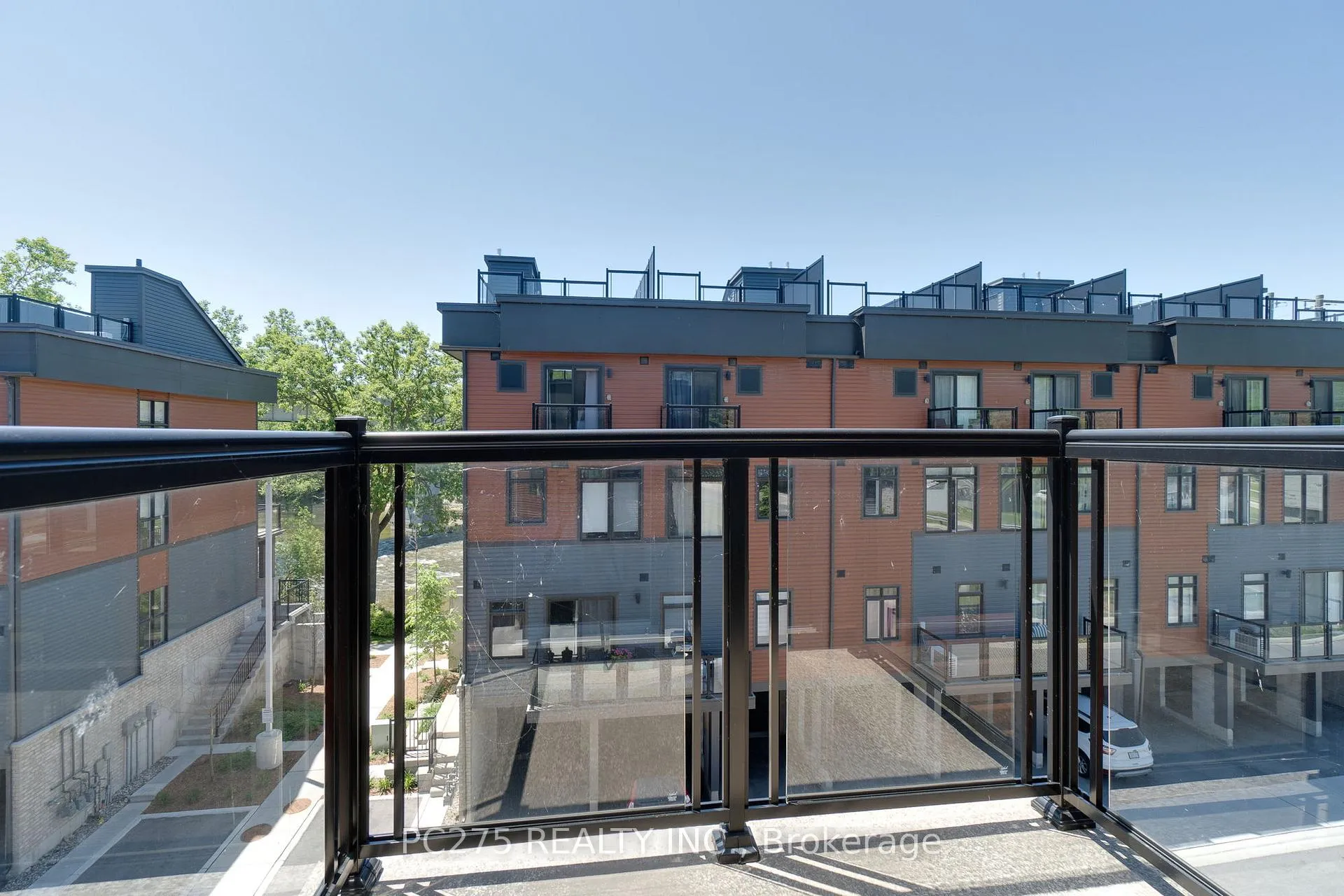 Photo 24 of Unit 34, 2 Willow Street, Brant, Paris — HOMEH