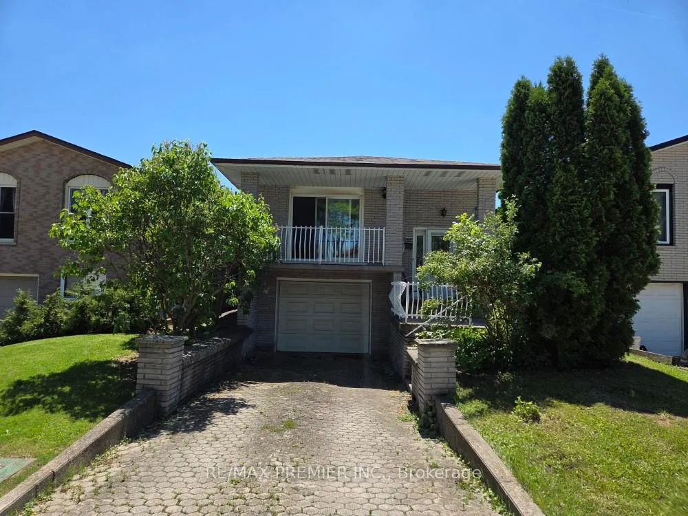 Photo 1 of 253 Solomon Crescent, Hamilton, Trenholme — HOMEH