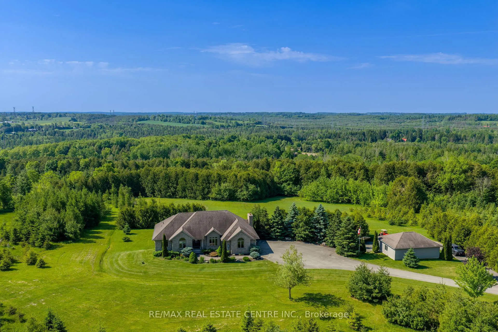Photo 37 of 9129 Sideroad 17, Erin, Rural Erin — HOMEH