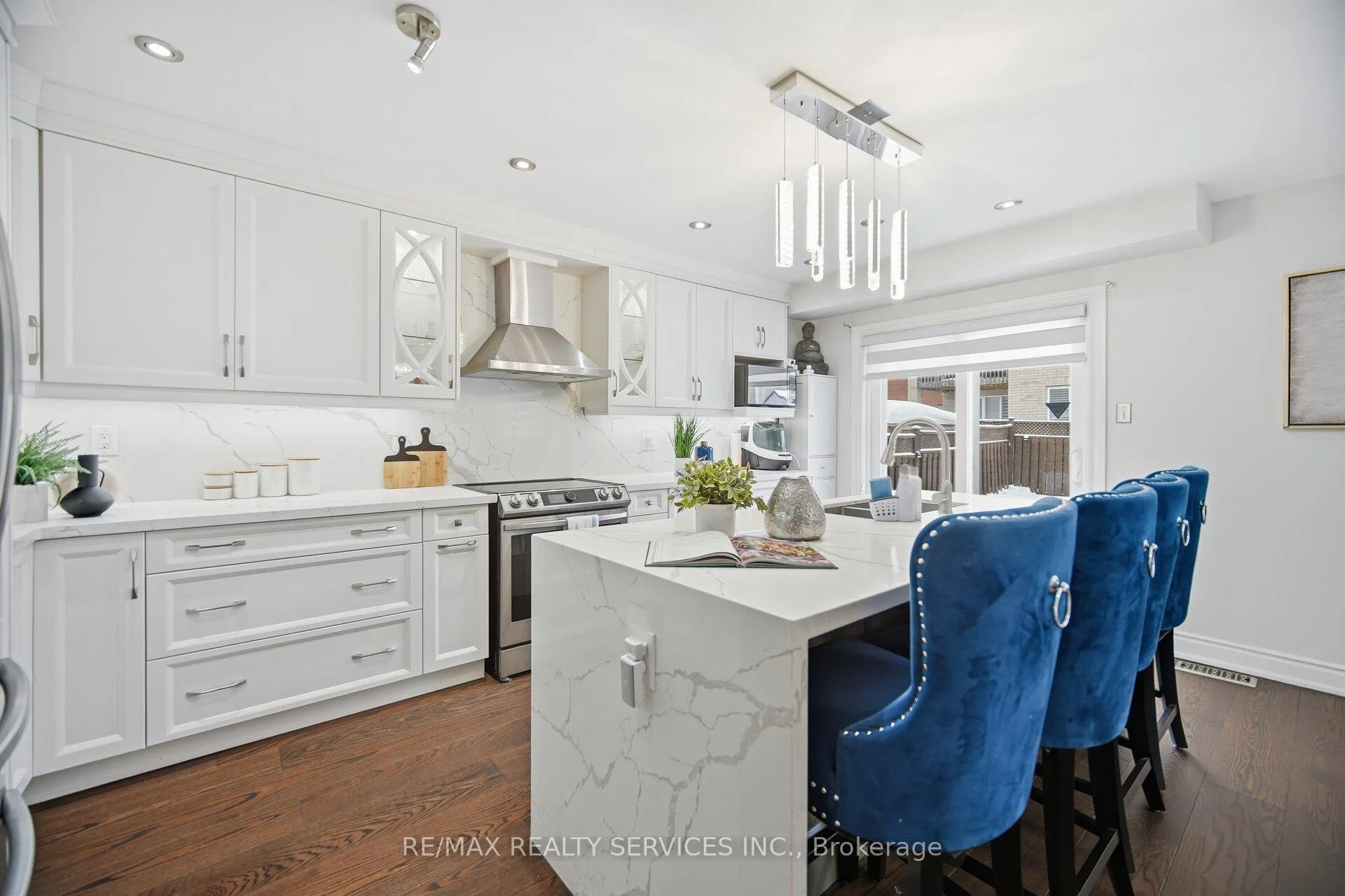 Photo 12 of 47 Newark Way, Brampton, Fletcher's Meadow — HOMEH