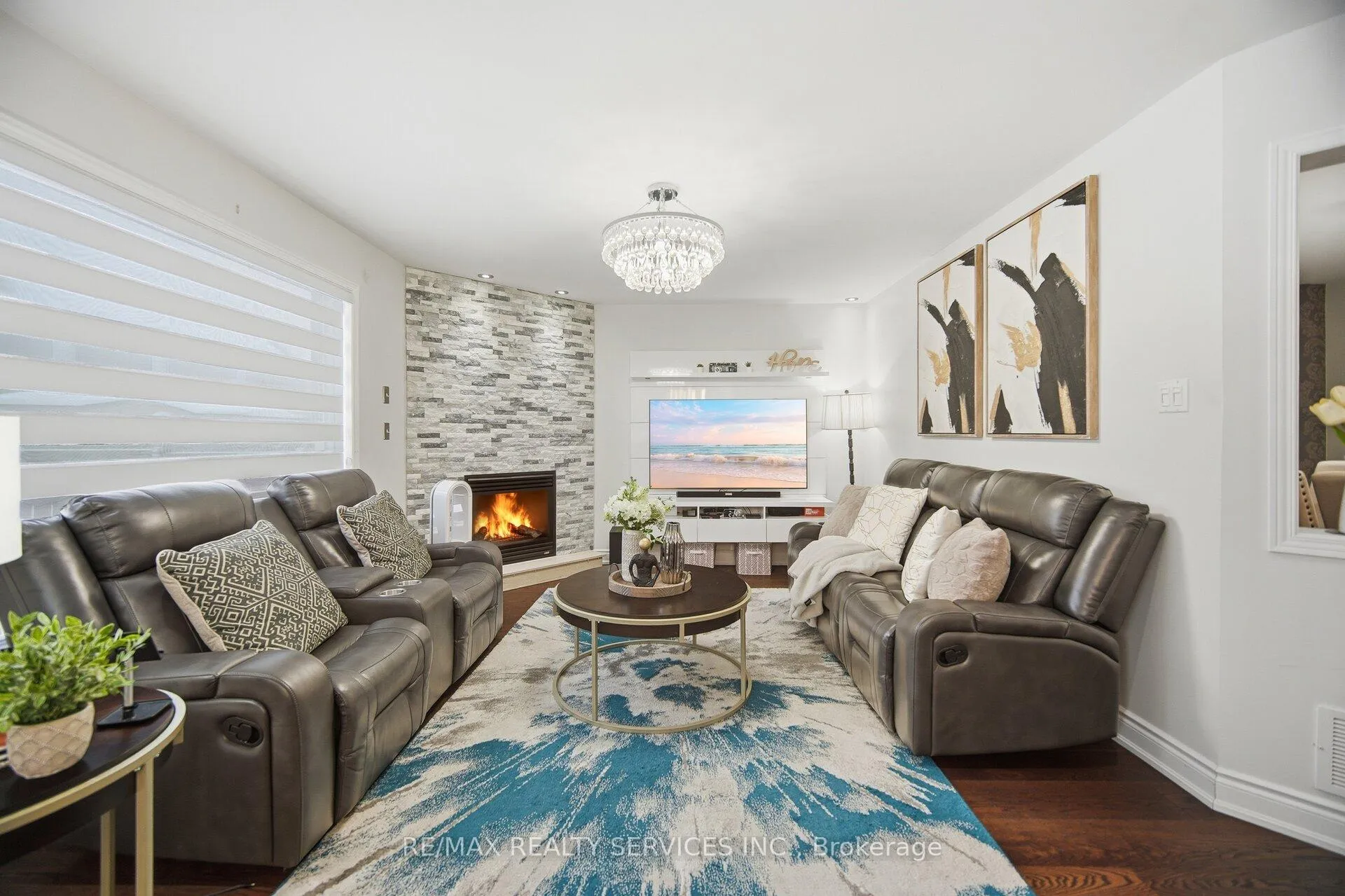 Photo 16 of 47 Newark Way, Brampton, Fletcher's Meadow — HOMEH