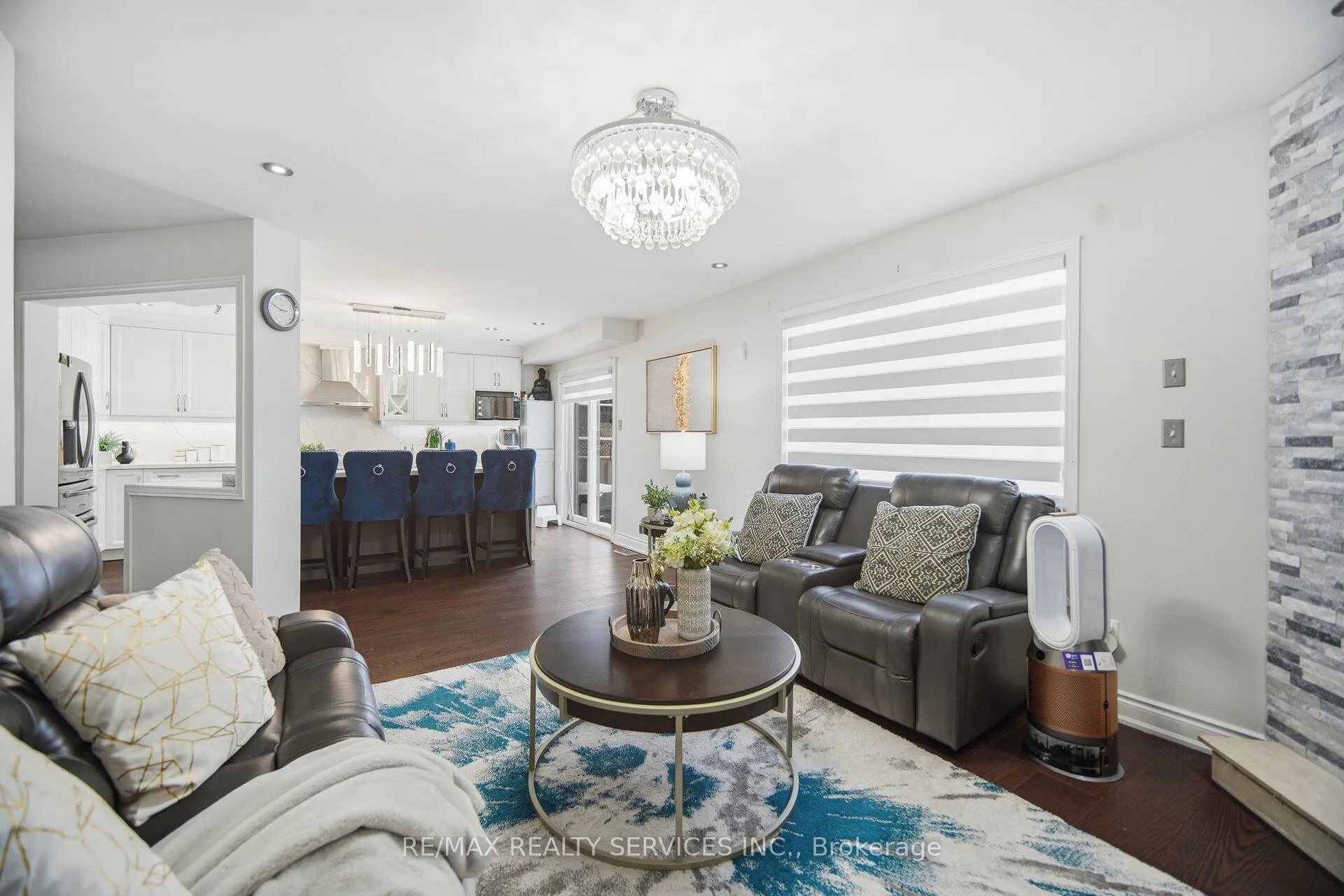 Photo 19 of 47 Newark Way, Brampton, Fletcher's Meadow — HOMEH