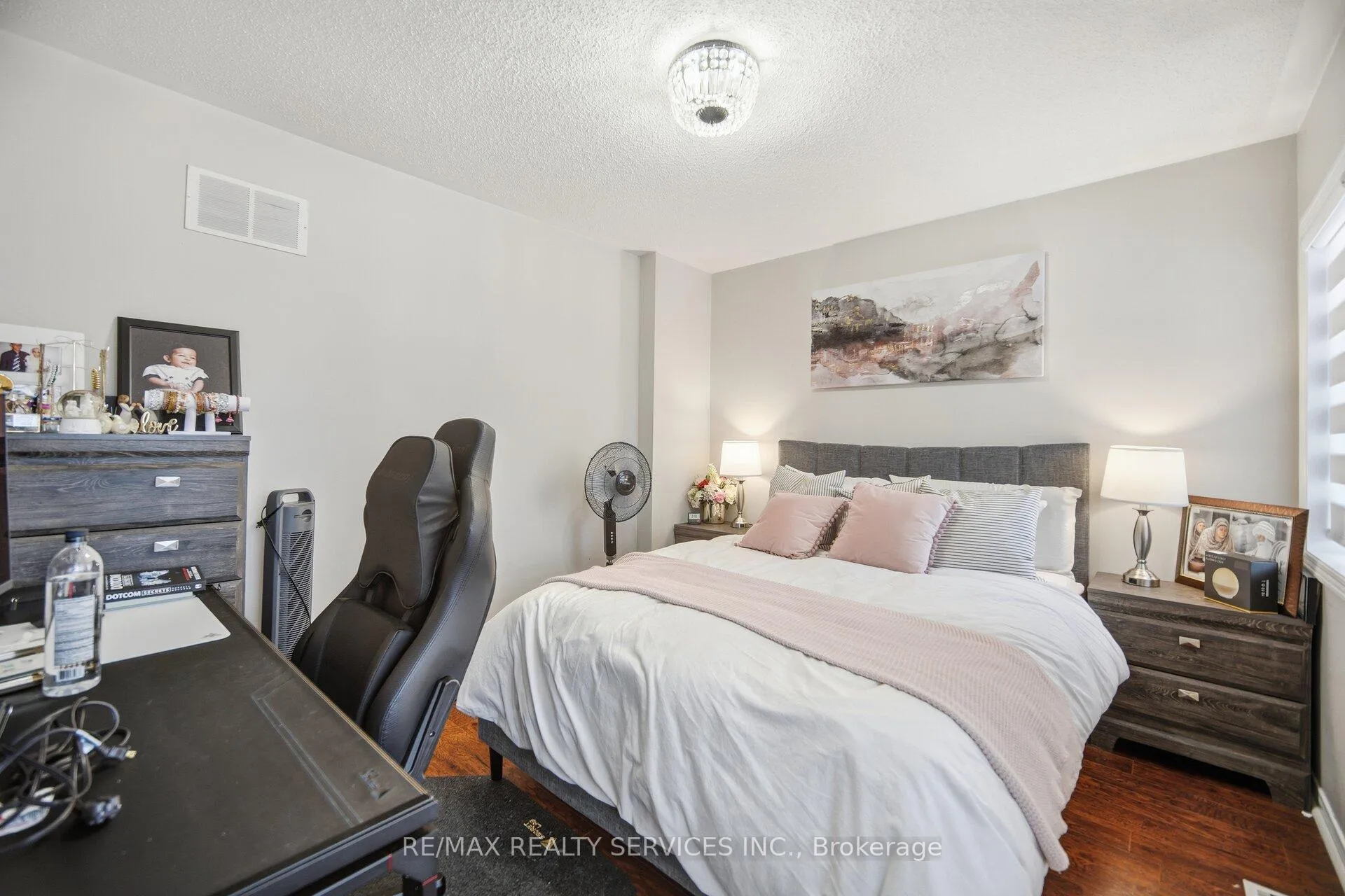 Photo 26 of 47 Newark Way, Brampton, Fletcher's Meadow — HOMEH