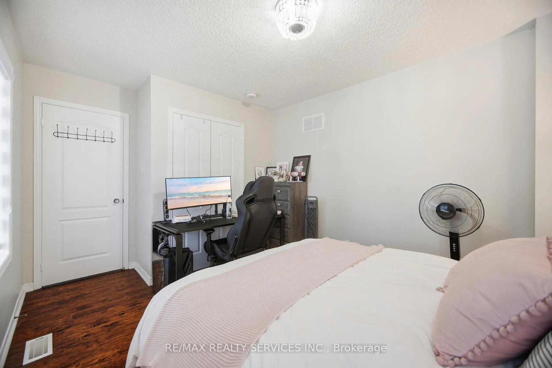 Photo 27 of 47 Newark Way, Brampton, Fletcher's Meadow — HOMEH
