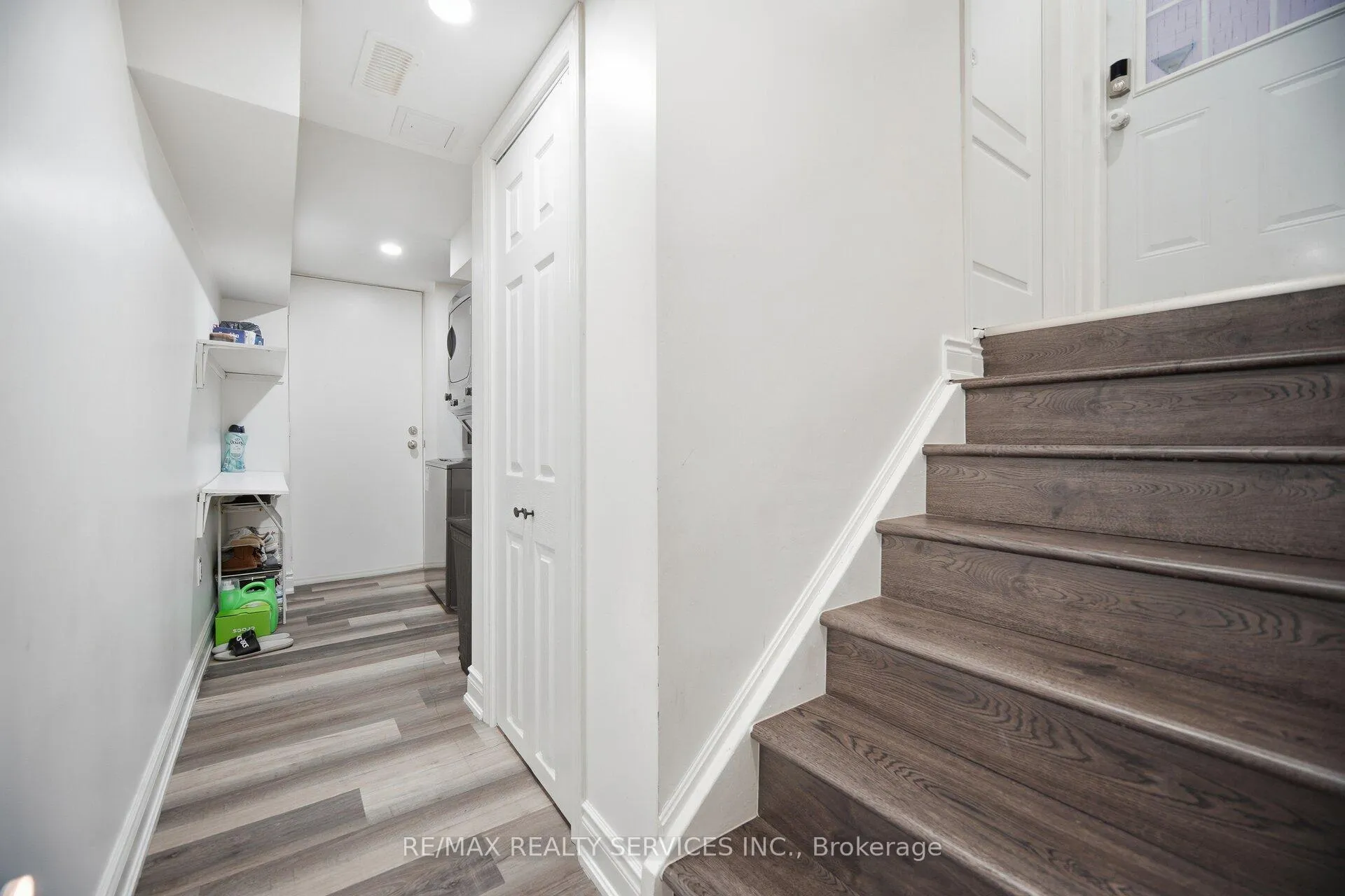 Photo 37 of 47 Newark Way, Brampton, Fletcher's Meadow — HOMEH