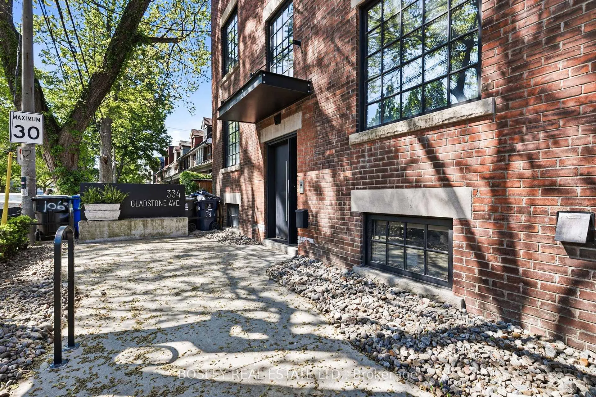 Photo 1 of Unit 2, 334 Gladstone Avenue, Toronto, Little Portugal — HOMEH