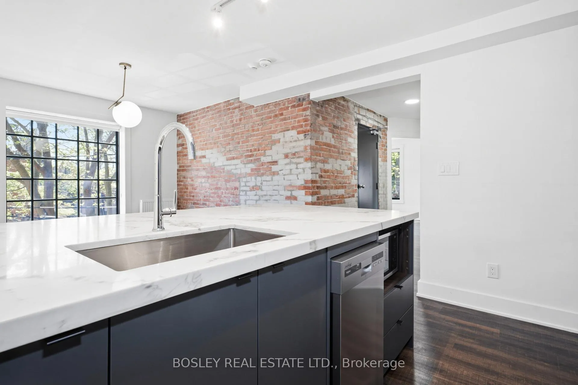 Photo 8 of Unit 2, 334 Gladstone Avenue, Toronto, Little Portugal — HOMEH