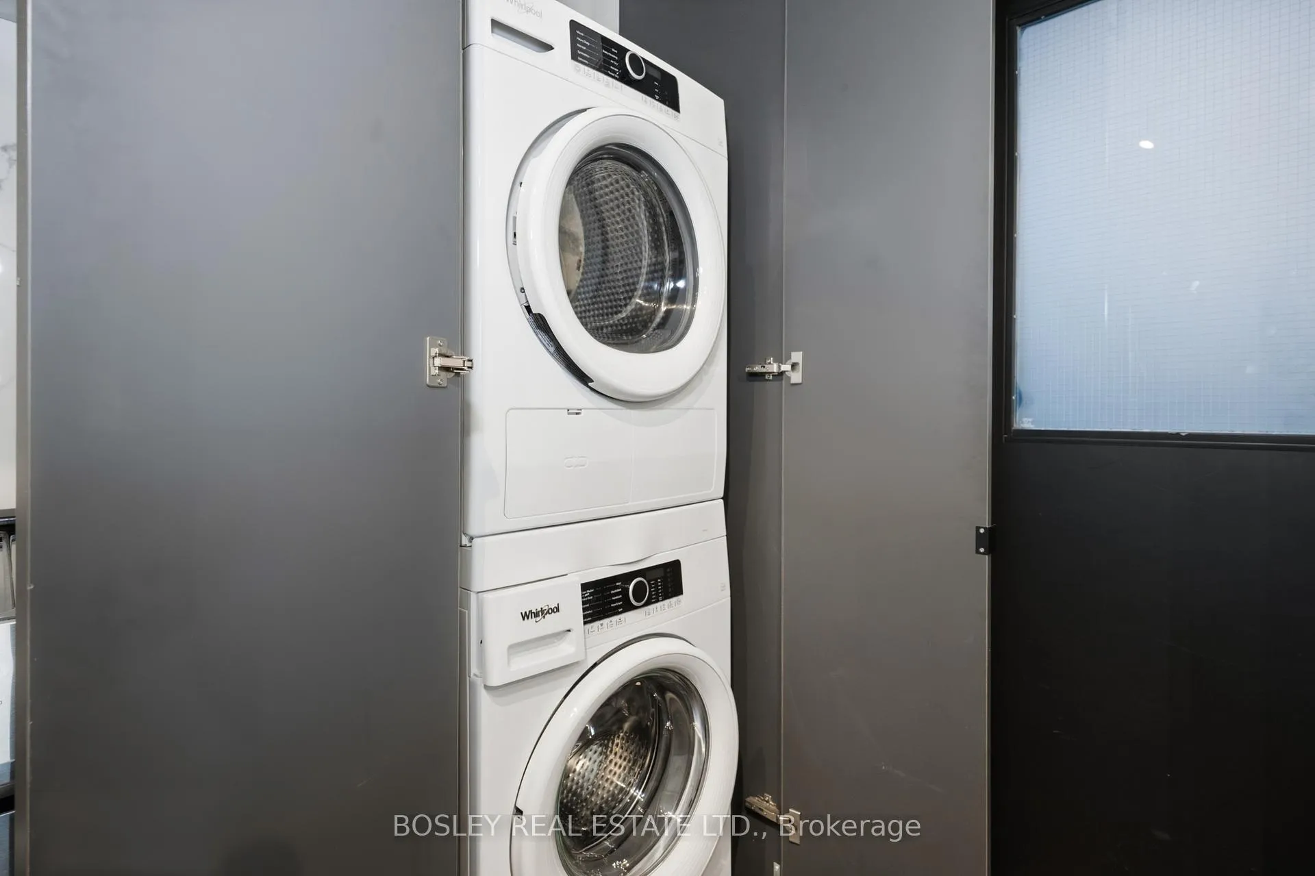 Photo 19 of Unit 2, 334 Gladstone Avenue, Toronto, Little Portugal — HOMEH