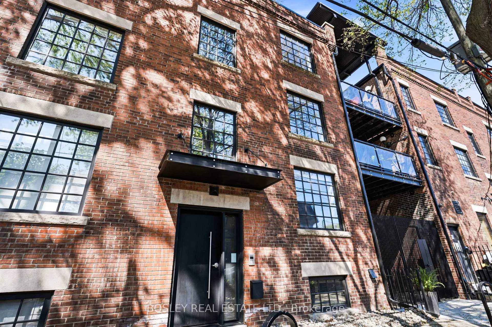Photo 20 of Unit 2, 334 Gladstone Avenue, Toronto, Little Portugal — HOMEH