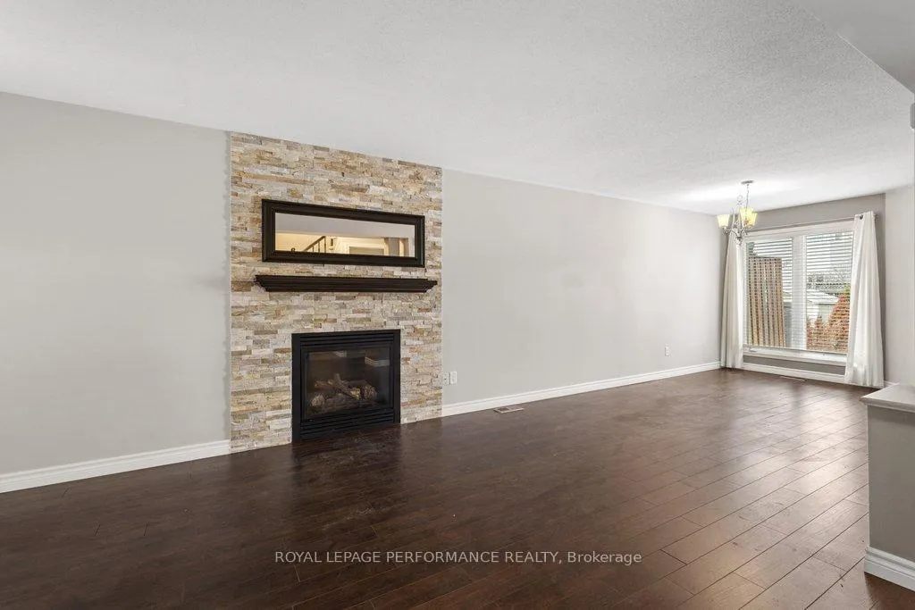 Photo 7 of 34 Moe Robillard Street, Arnprior — HOMEH