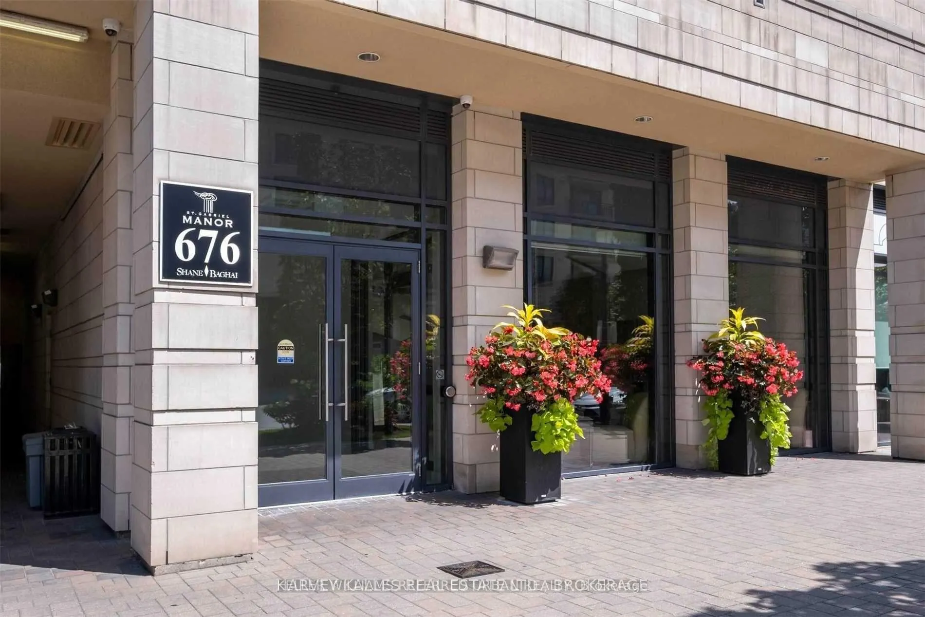 Photo 3 of Unit 512, 676 Sheppard Avenue E, North York, Bayview Village — HOMEH