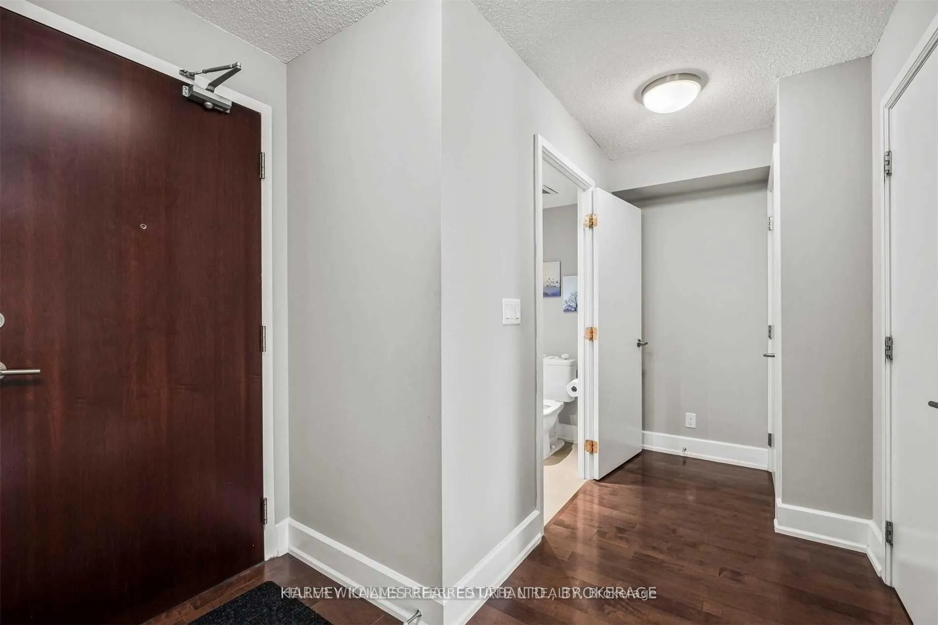 Photo 5 of Unit 512, 676 Sheppard Avenue E, North York, Bayview Village — HOMEH