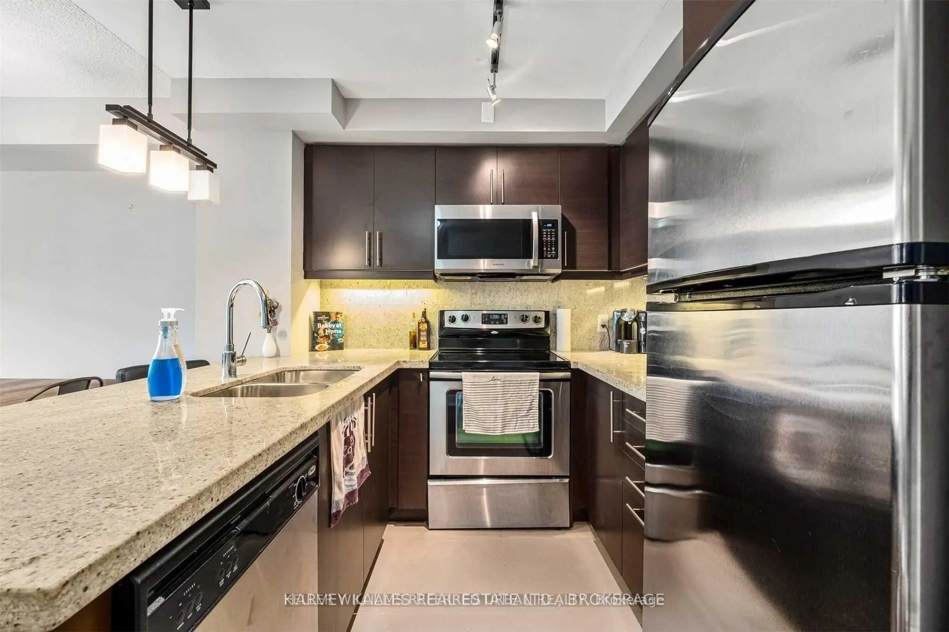 Photo 9 of Unit 512, 676 Sheppard Avenue E, North York, Bayview Village — HOMEH