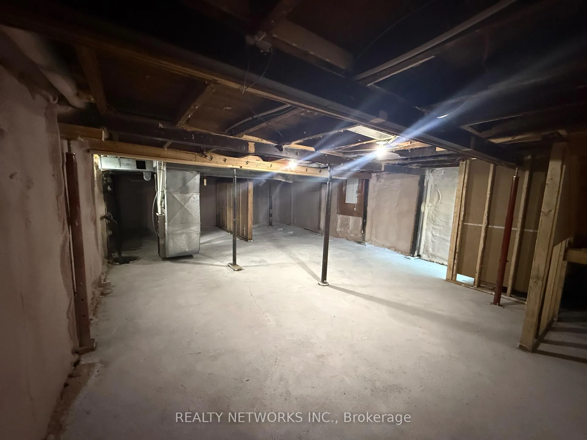 Photo 17 of 109 Croatia Avenue, Timmins, SCH - Main Area — HOMEH