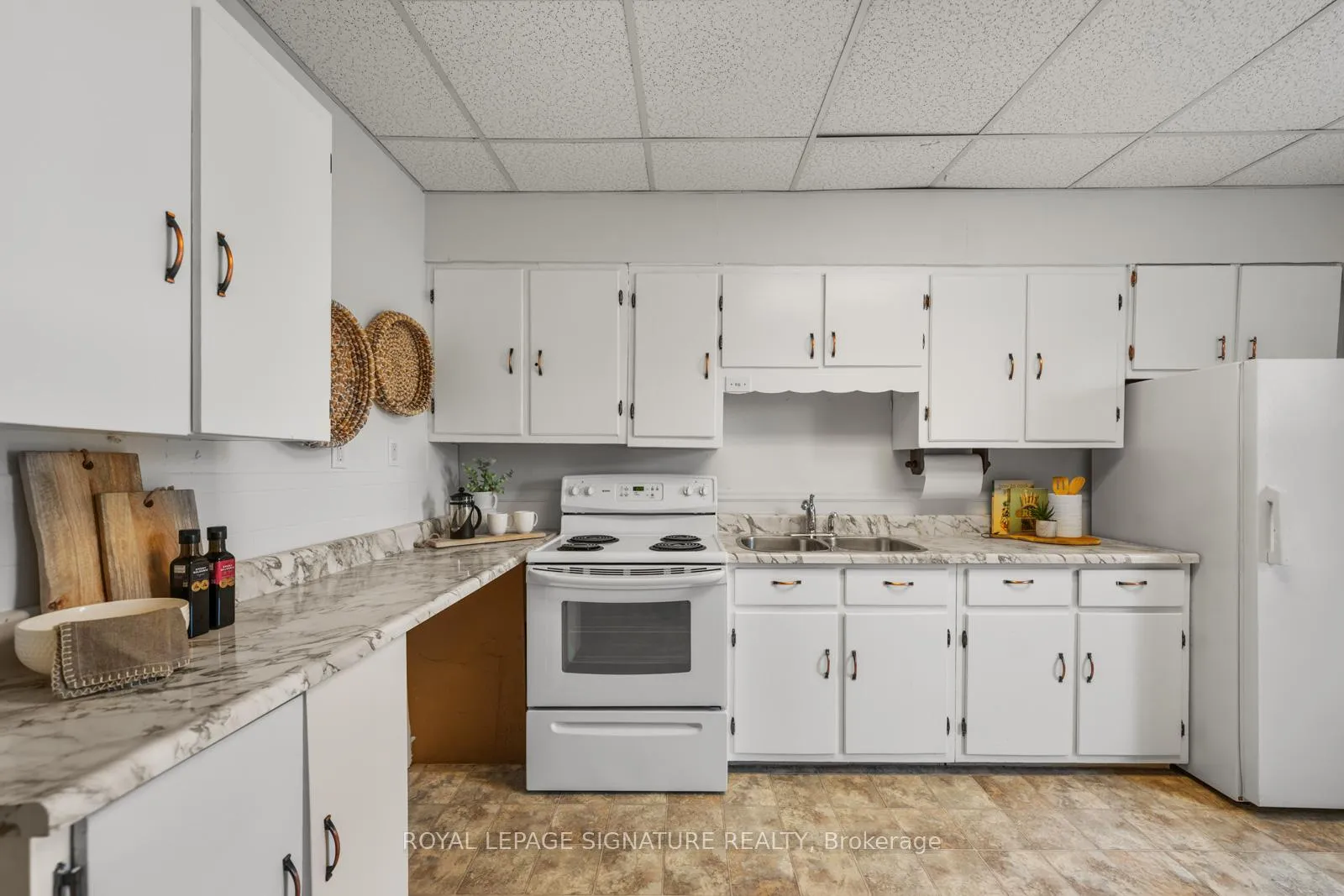 Photo 8 of 261A St Helen's Avenue, Toronto, Dufferin Grove — HOMEH