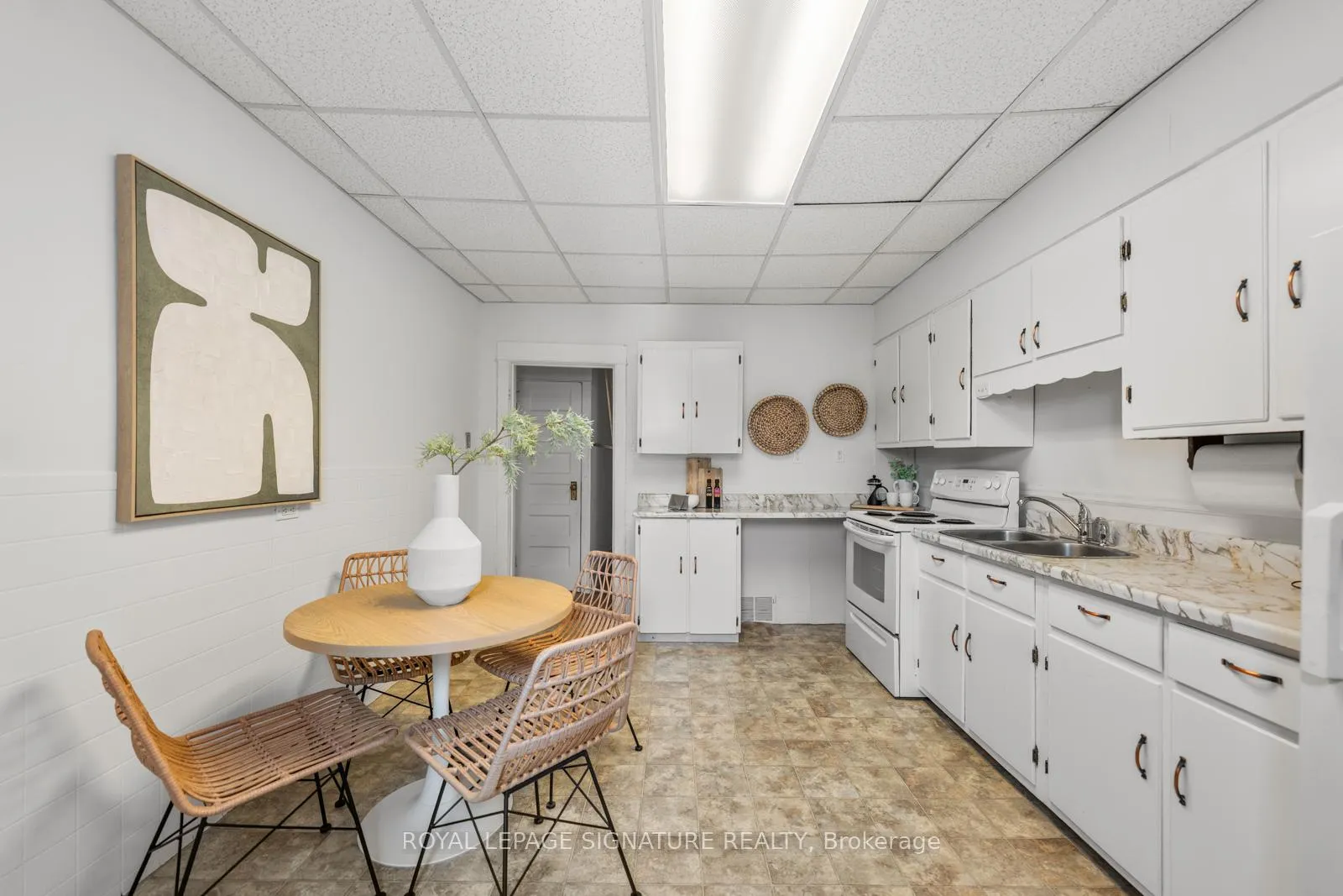 Photo 10 of 261A St Helen's Avenue, Toronto, Dufferin Grove — HOMEH