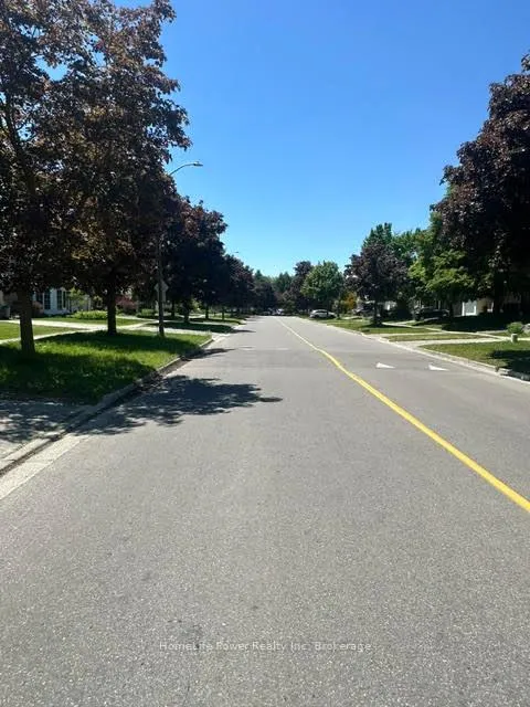 Photo 14 of 165 Bechtel Street W, Kitchener, Pioneer Park — HOMEH