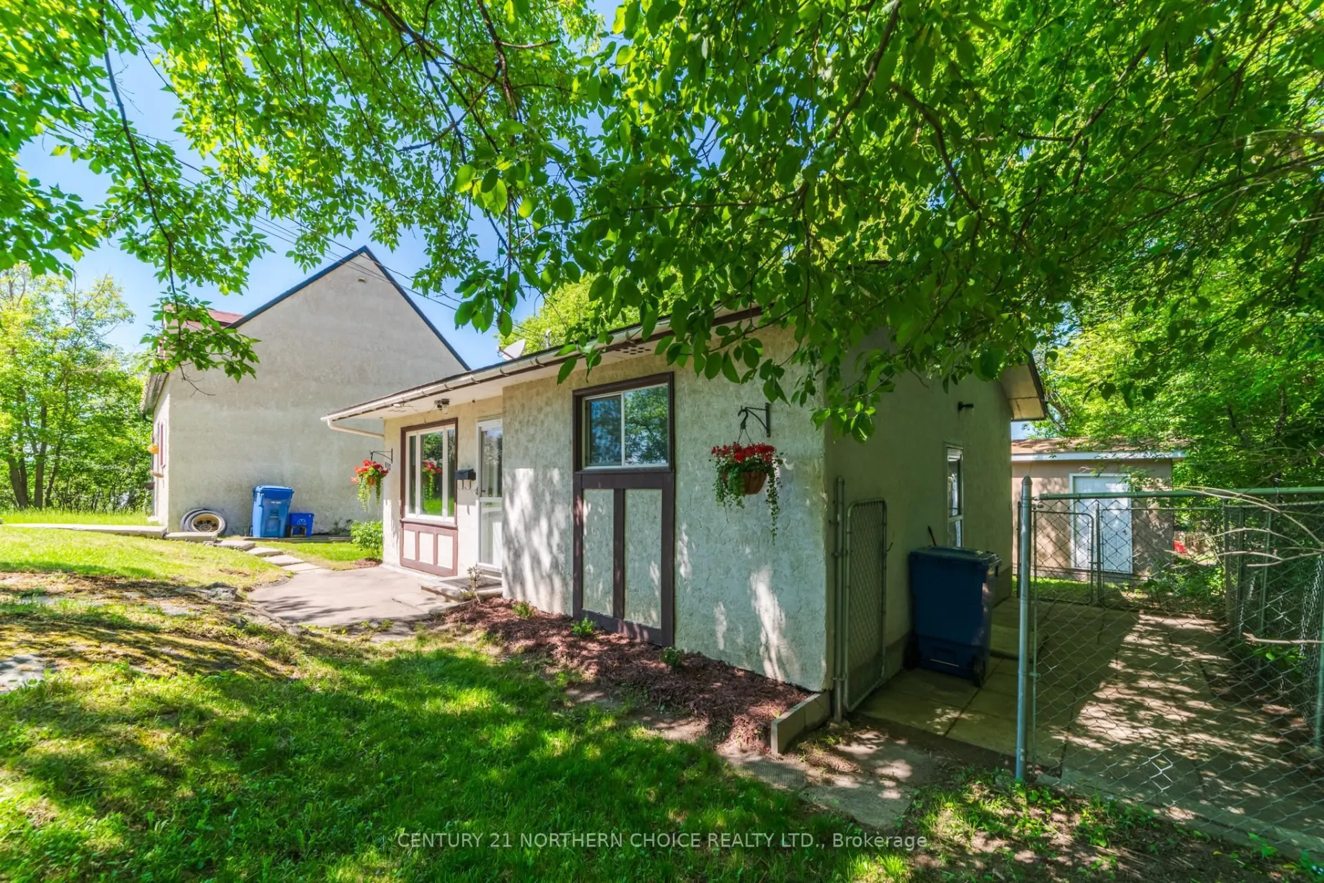 Photo 3 of 306 Fourth Street North, Kenora, North End — HOMEH
