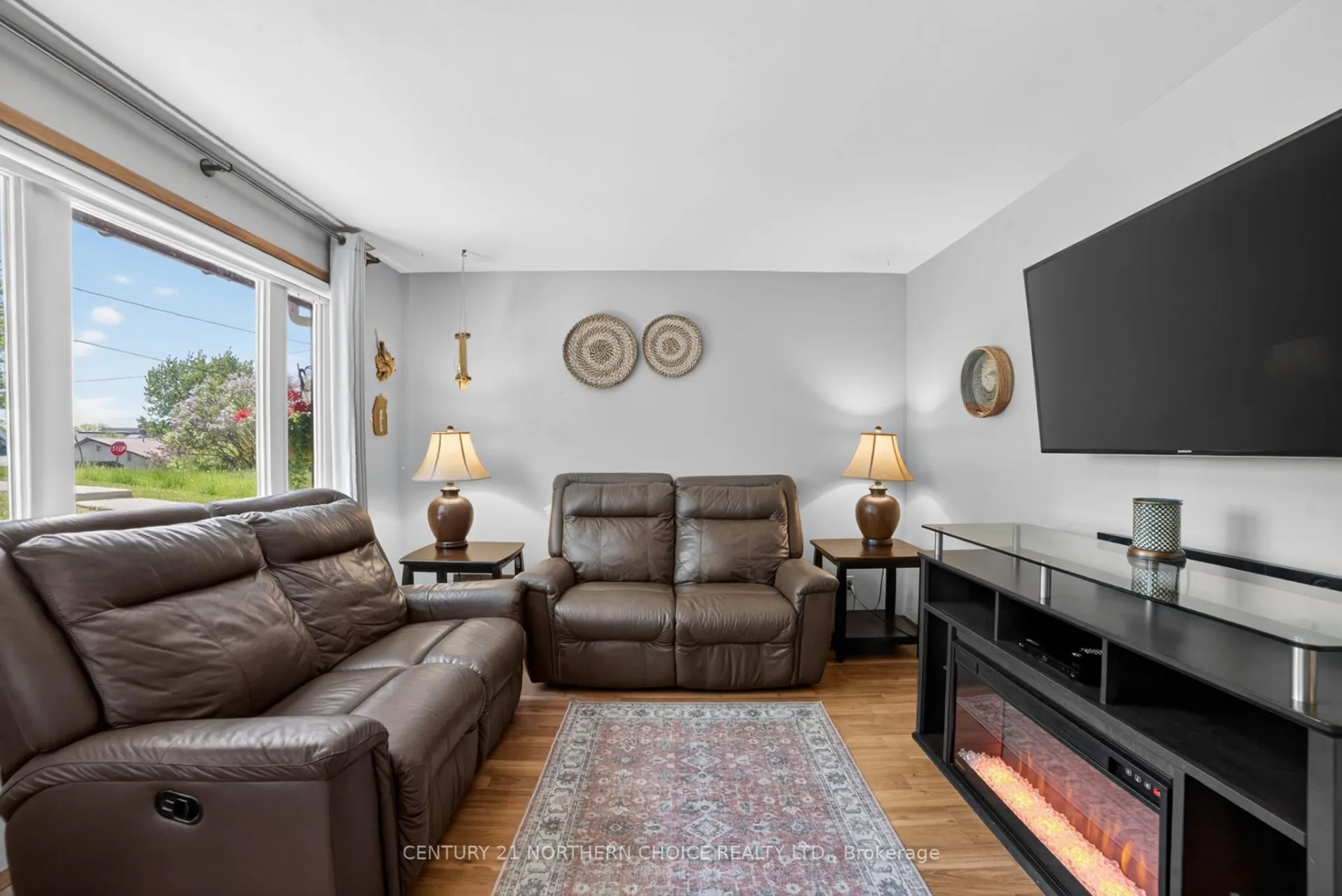 Photo 6 of 306 Fourth Street North, Kenora, North End — HOMEH