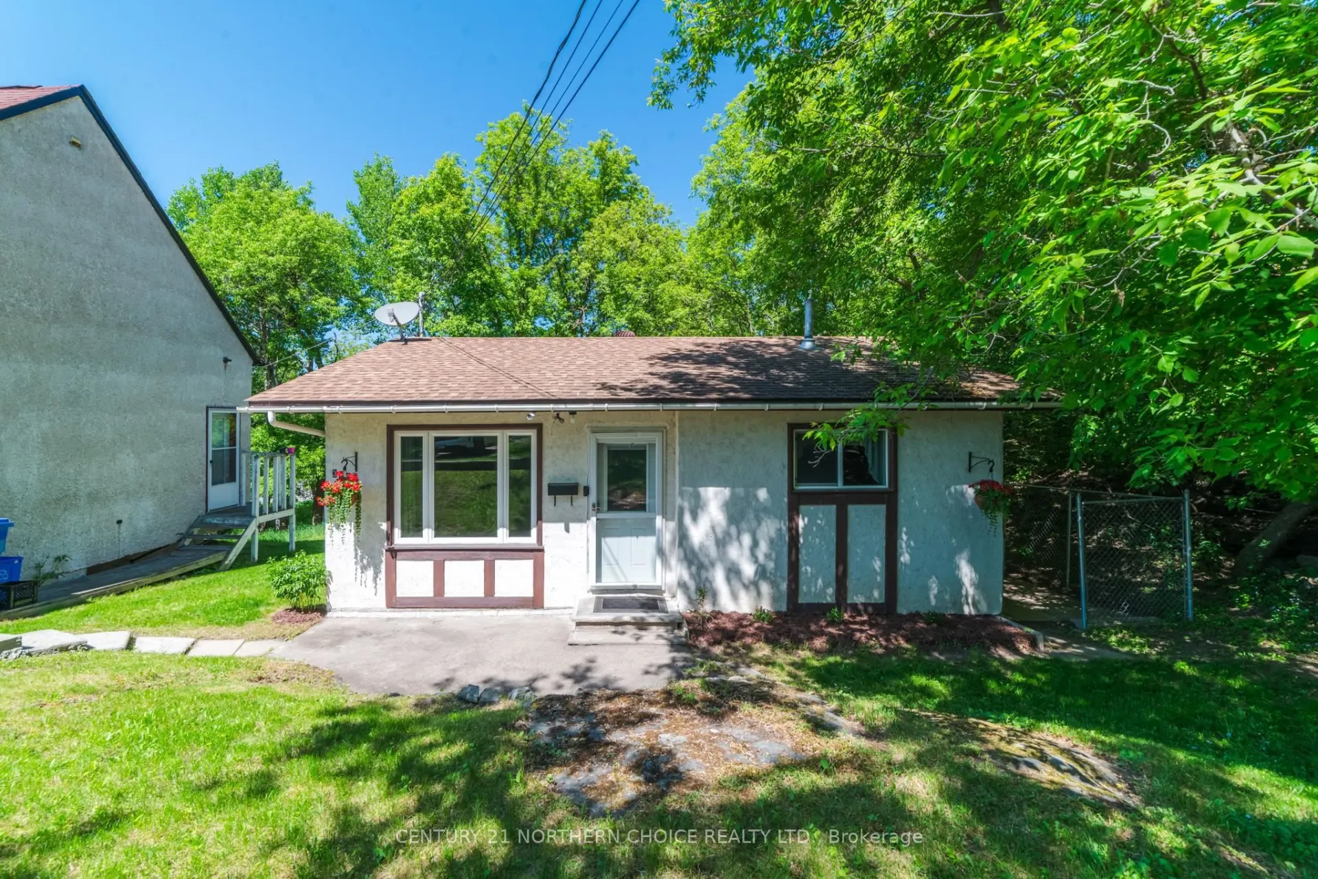 Photo 20 of 306 Fourth Street North, Kenora, North End — HOMEH