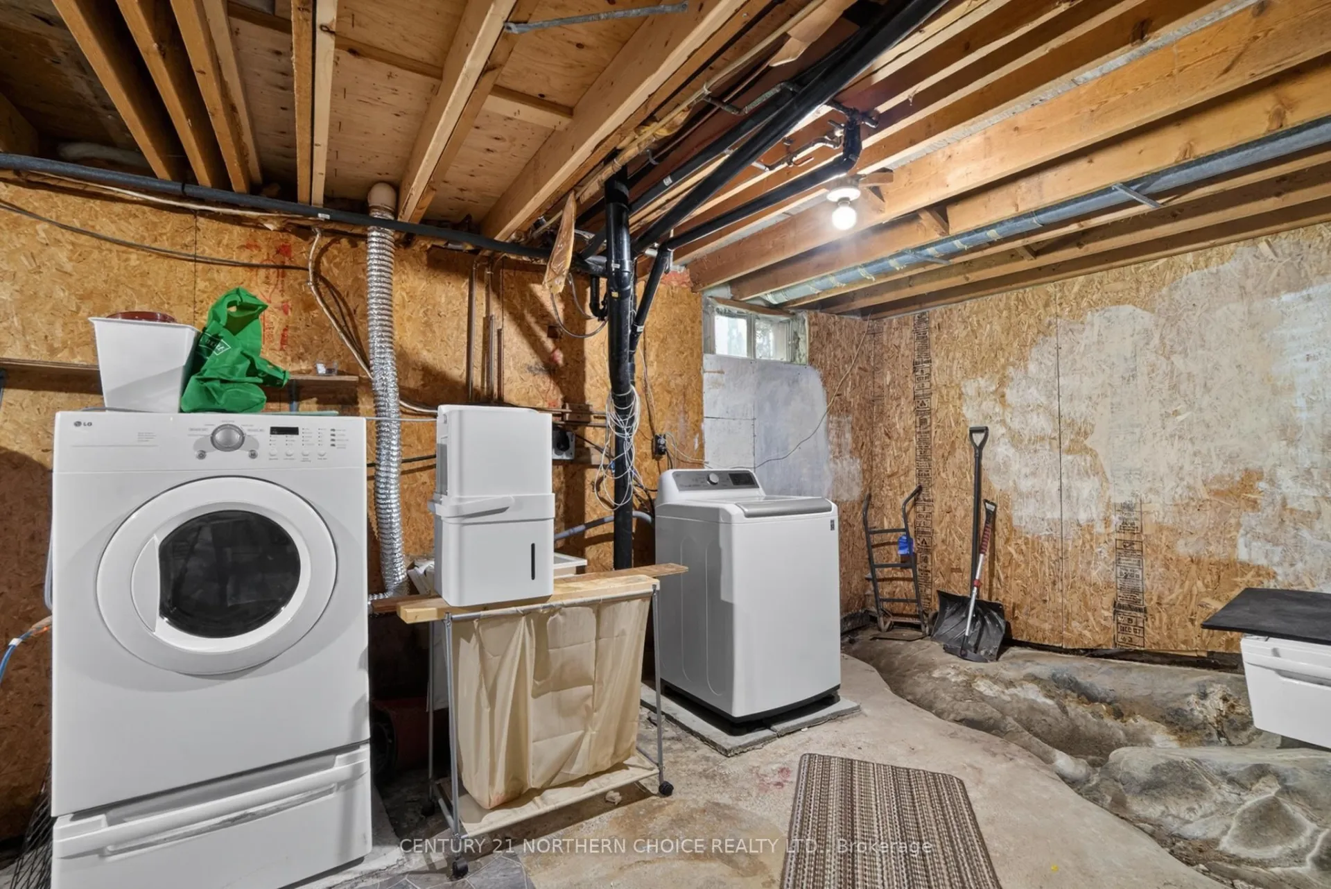 Photo 21 of 306 Fourth Street North, Kenora, North End — HOMEH