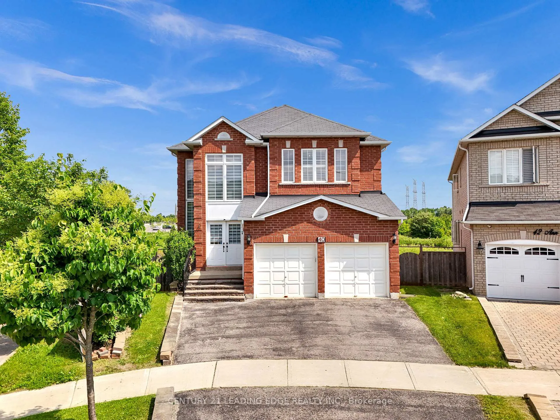 Photo 2 of 40 Ann Louise Crescent, Markham, Cedarwood — HOMEH