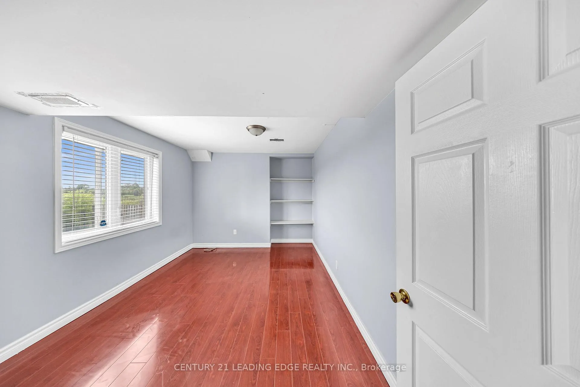 Photo 31 of 40 Ann Louise Crescent, Markham, Cedarwood — HOMEH