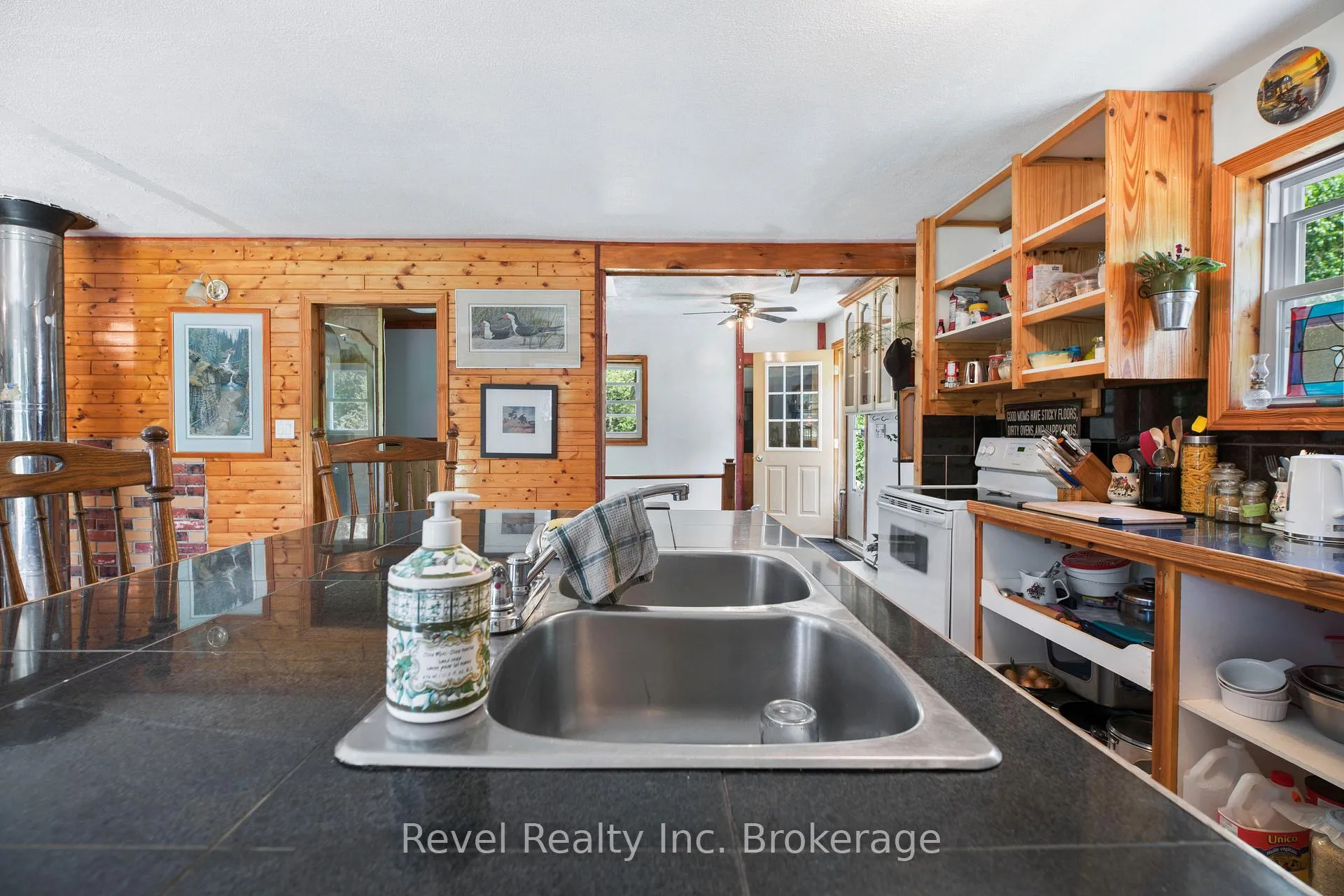 Photo 6 of 1150 Royston Road, Ryerson — HOMEH
