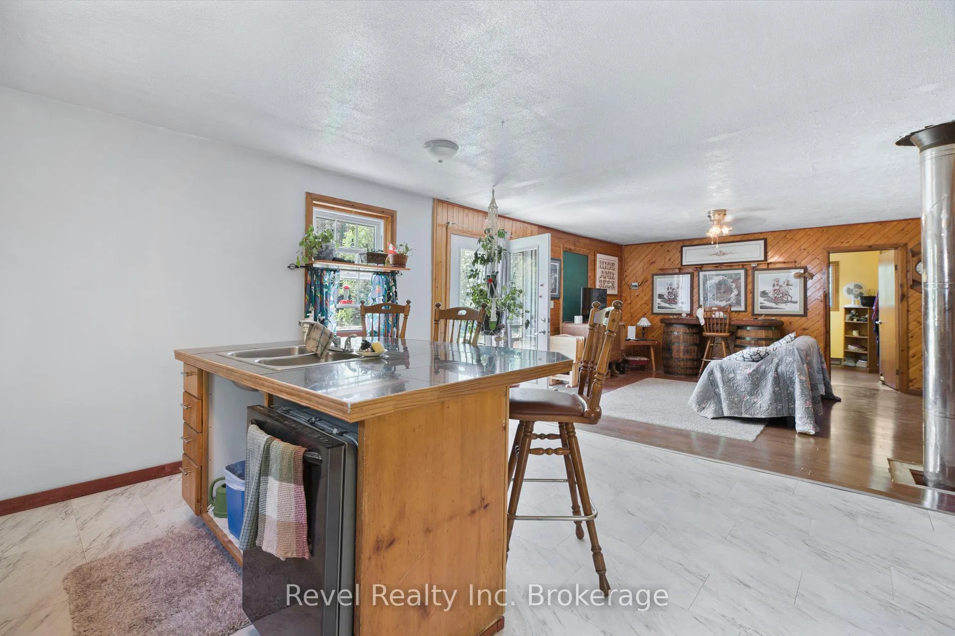 Photo 9 of 1150 Royston Road, Ryerson — HOMEH
