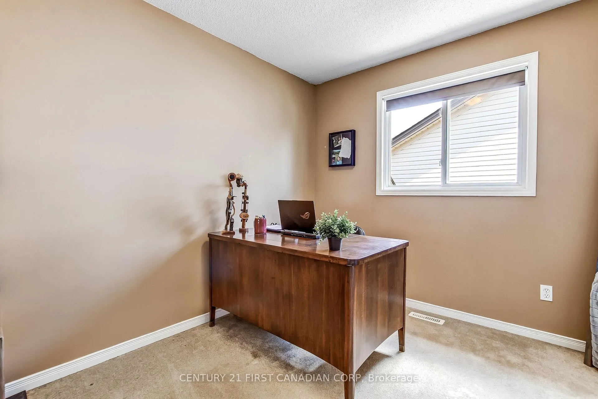 Photo 7 of 10 Steeplechase Court, St. Thomas — HOMEH