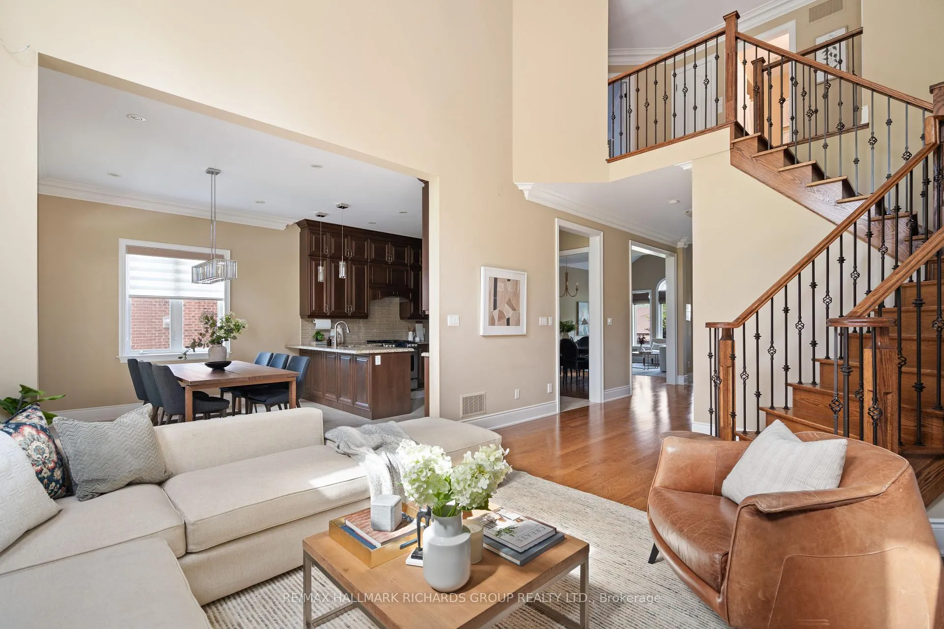 Photo 5 of 42 Germana Place, Vaughan, Rural Vaughan — HOMEH