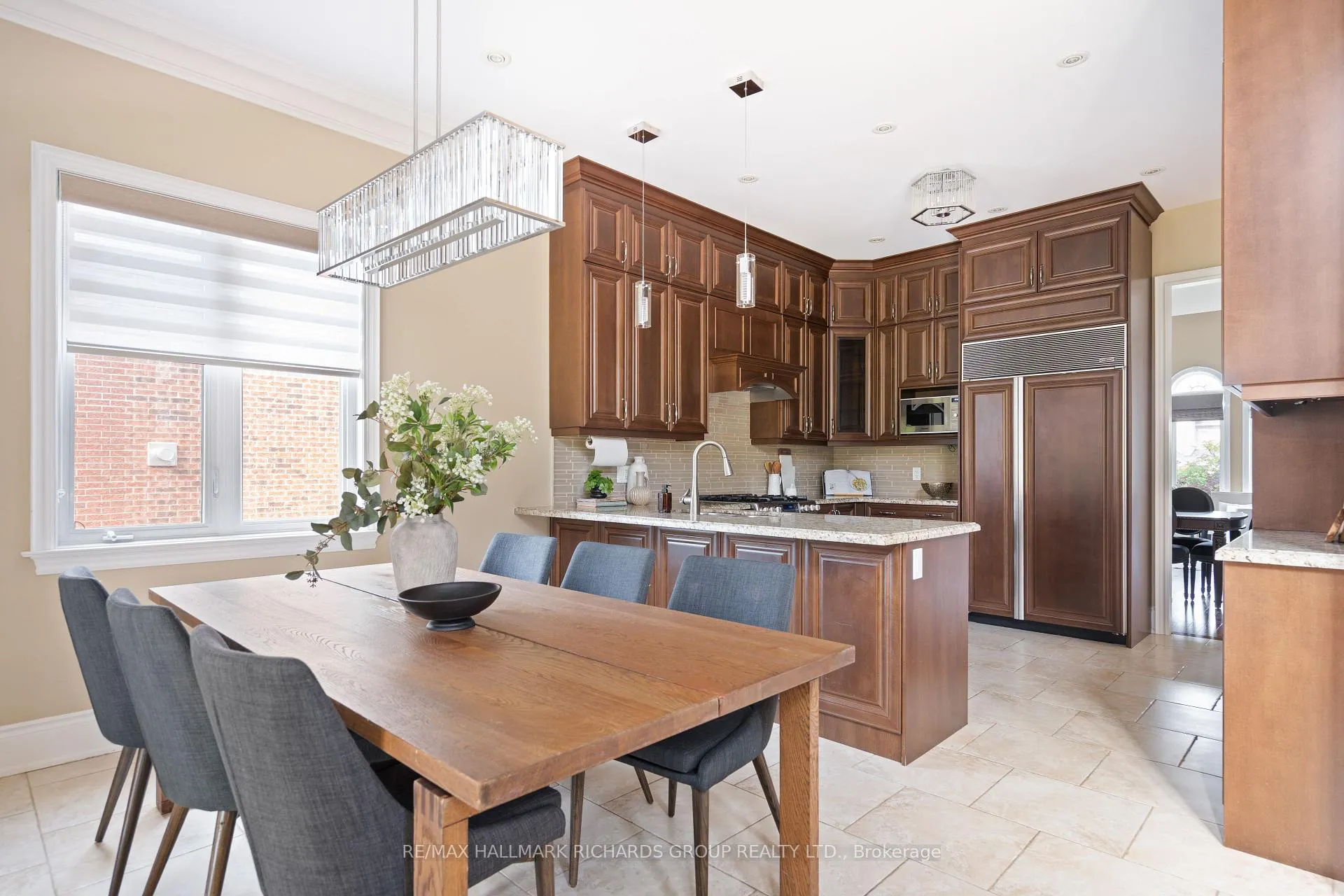 Photo 6 of 42 Germana Place, Vaughan, Rural Vaughan — HOMEH
