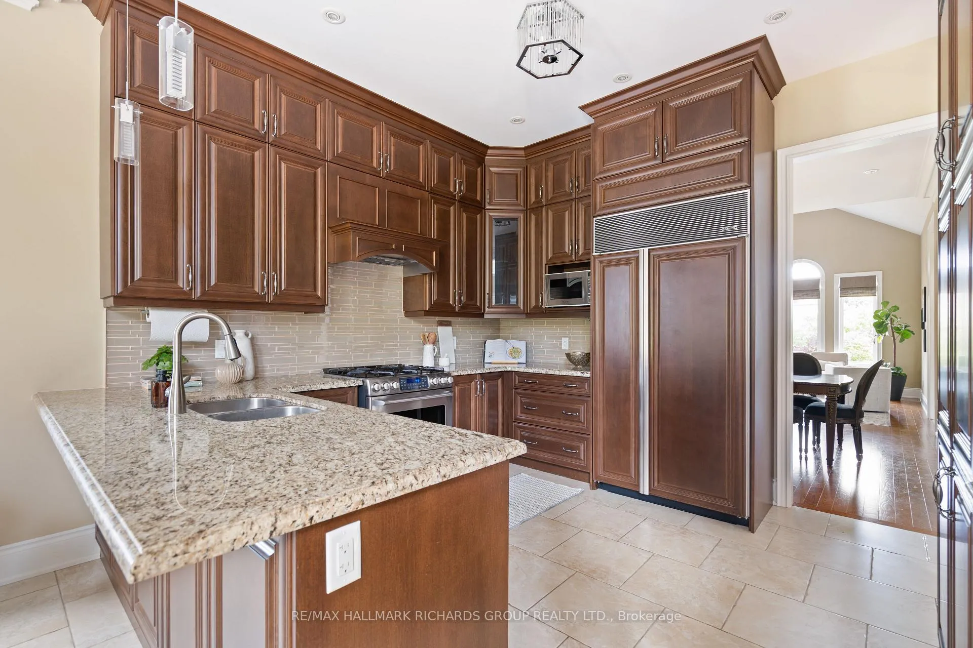 Photo 9 of 42 Germana Place, Vaughan, Rural Vaughan — HOMEH