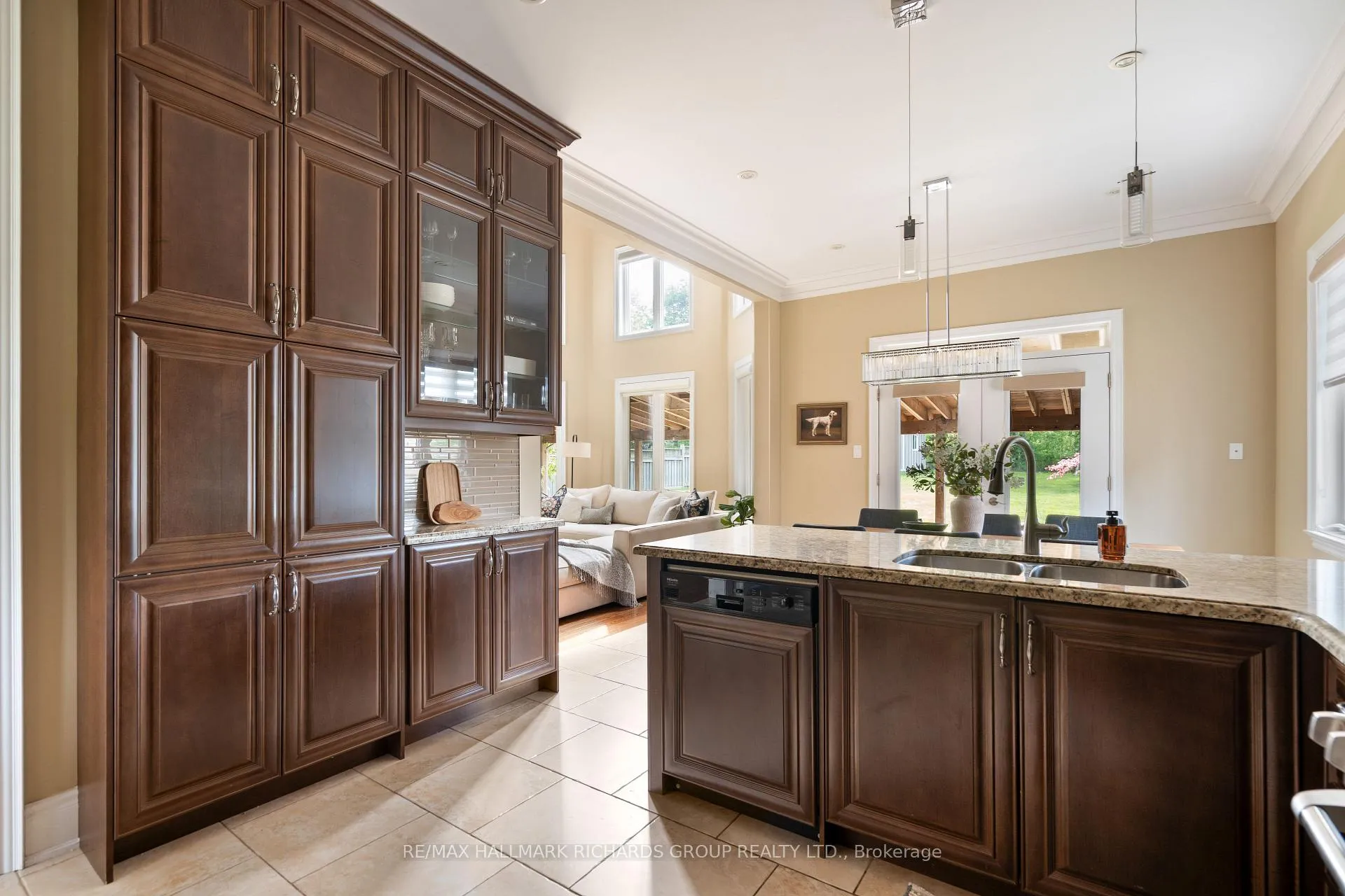 Photo 10 of 42 Germana Place, Vaughan, Rural Vaughan — HOMEH