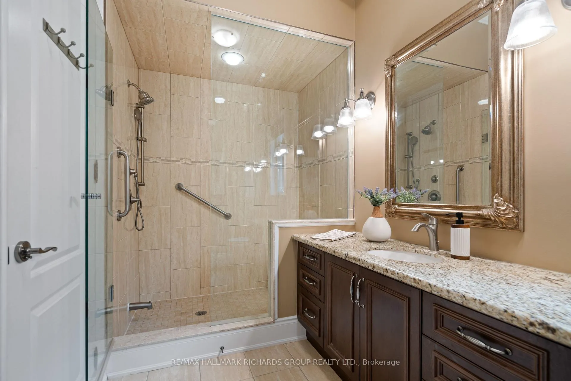 Photo 16 of 42 Germana Place, Vaughan, Rural Vaughan — HOMEH