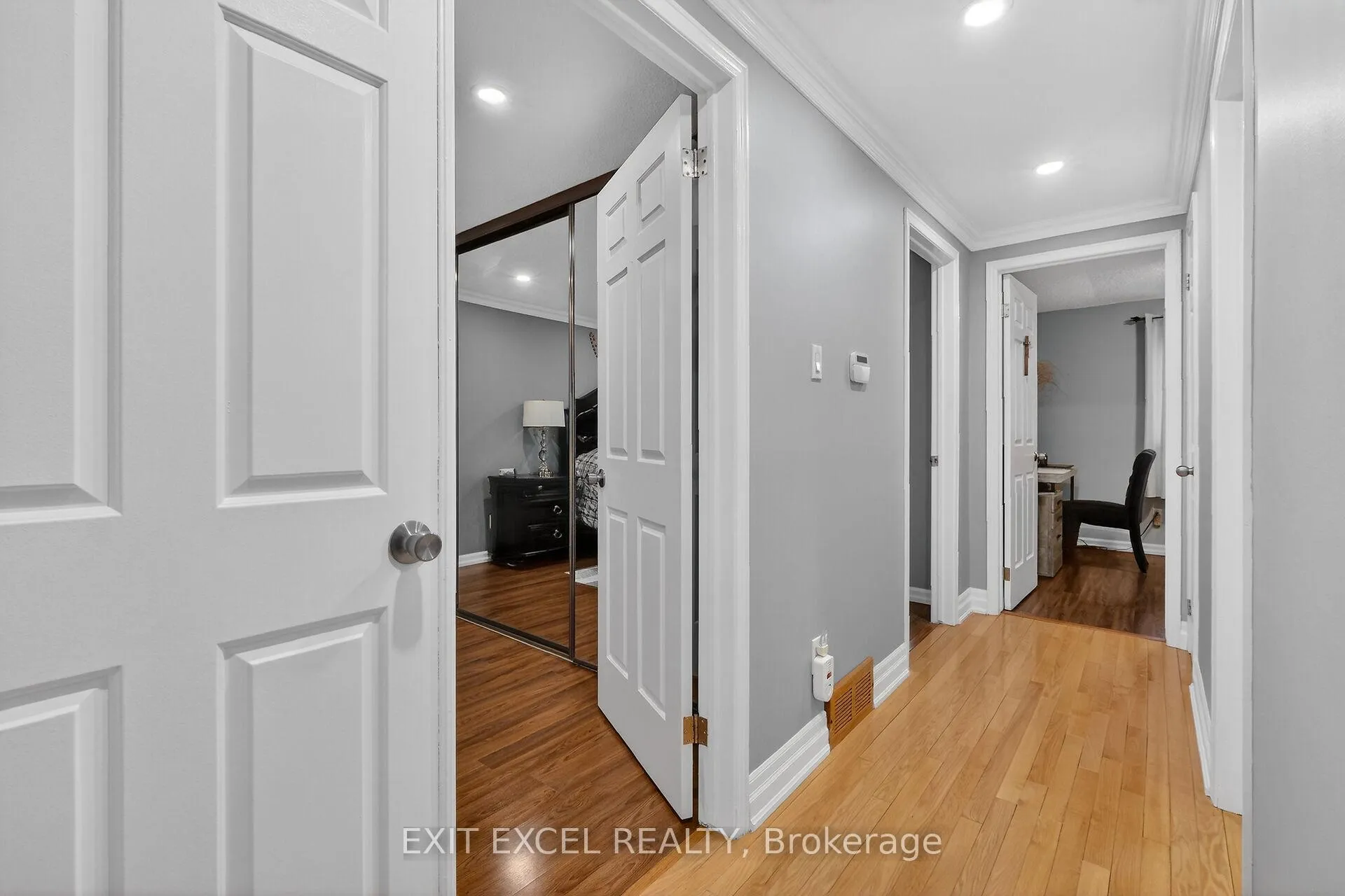 Photo 22 of 58 Fireside Crescent, Ottawa, Hunt Club Park/Greenboro — HOMEH
