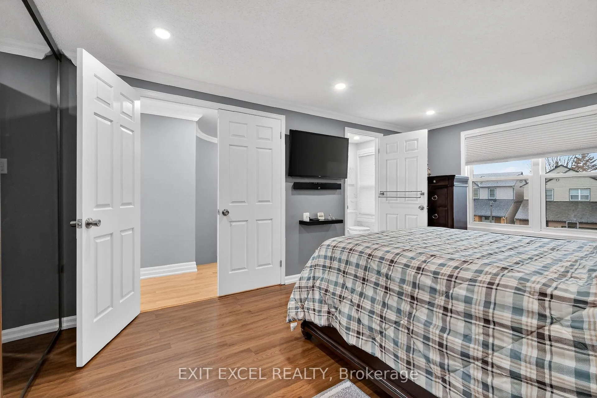 Photo 24 of 58 Fireside Crescent, Ottawa, Hunt Club Park/Greenboro — HOMEH