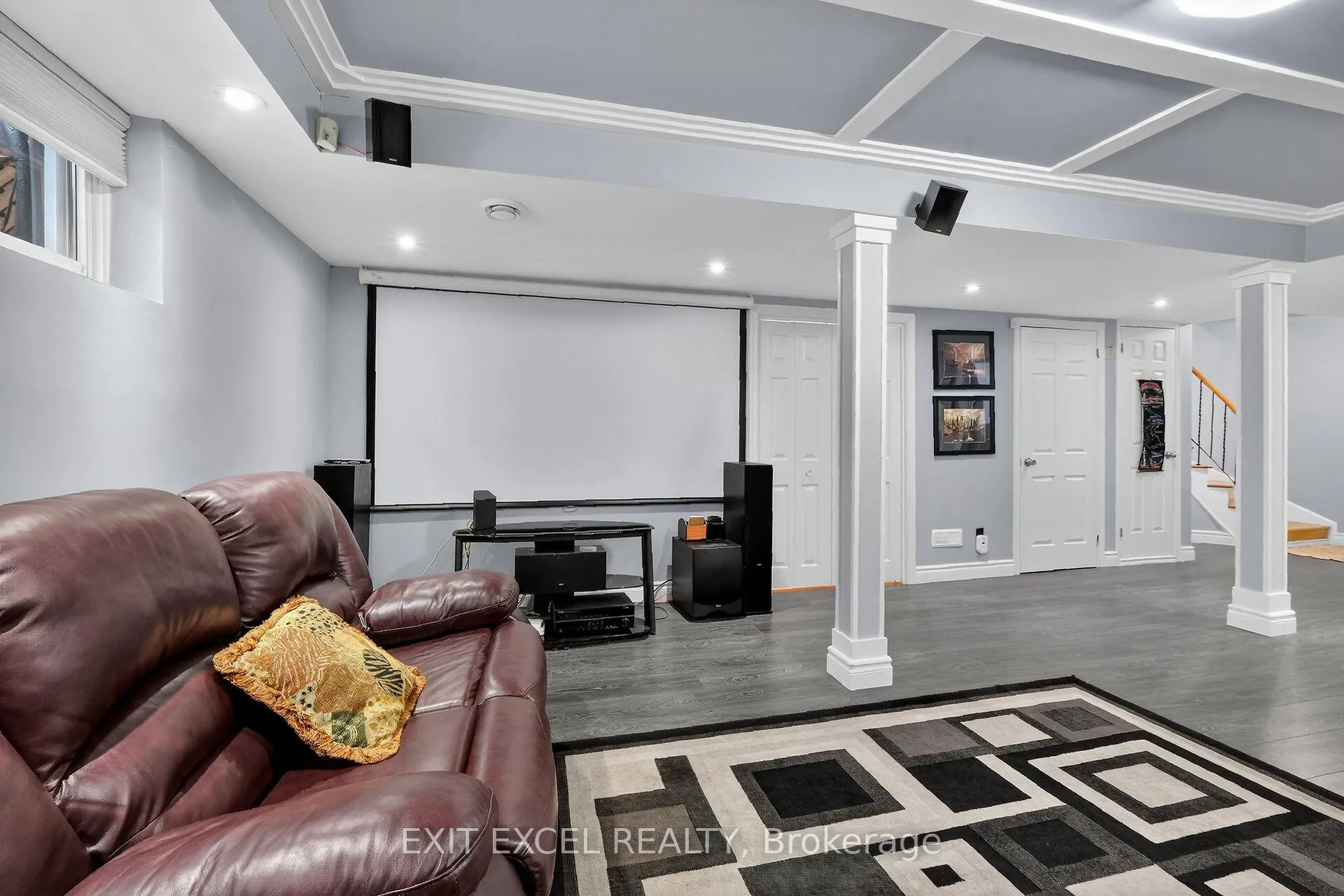 Photo 38 of 58 Fireside Crescent, Ottawa, Hunt Club Park/Greenboro — HOMEH