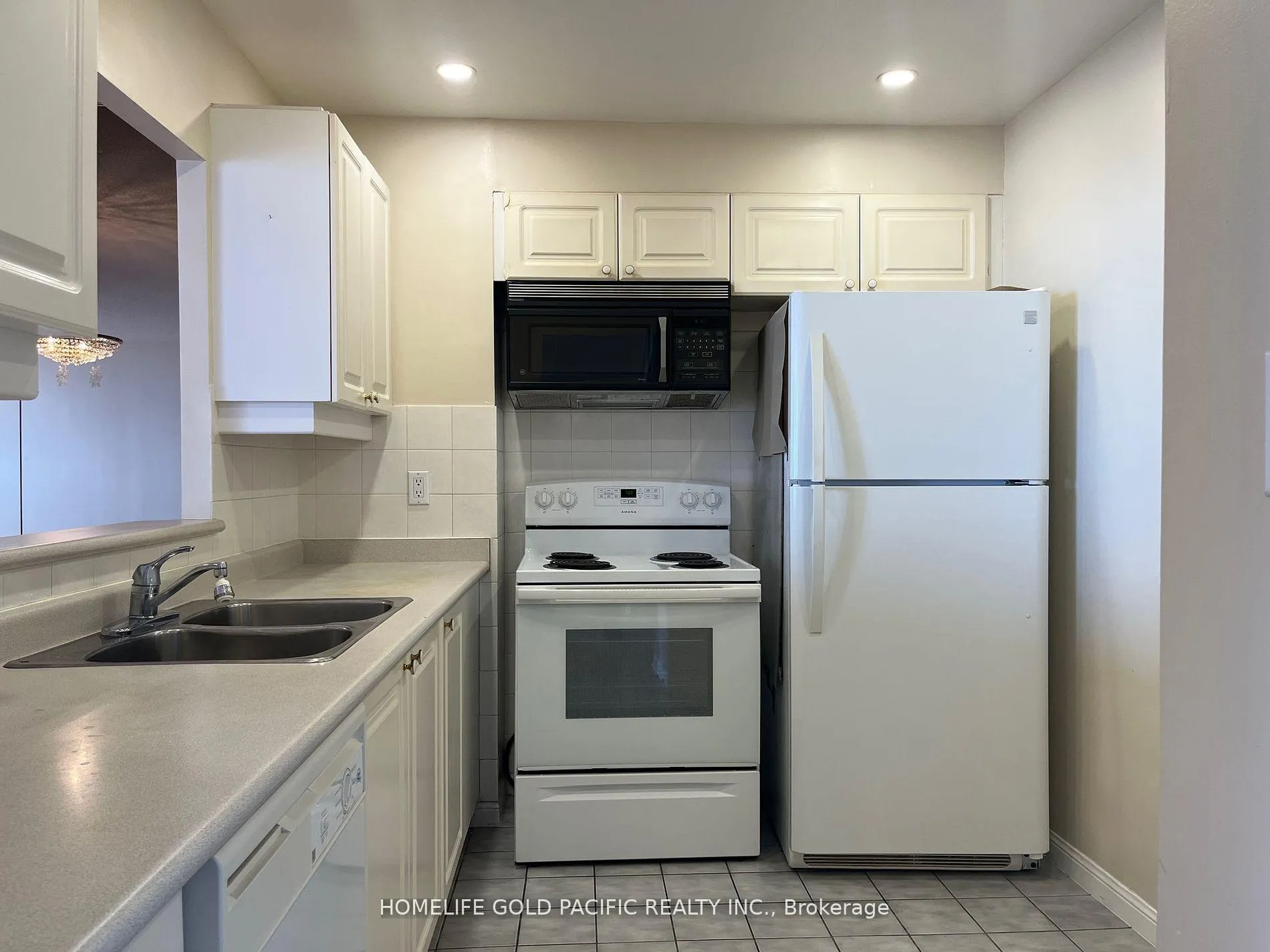 Photo 10 of Unit Ph17, 88 Corporate Drive, Scarborough, Woburn — HOMEH