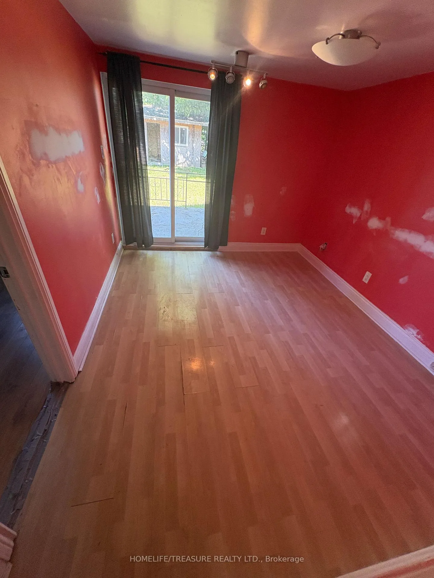 Photo 7 of 58 Roxaline Street, Etobicoke, Humber Heights — HOMEH
